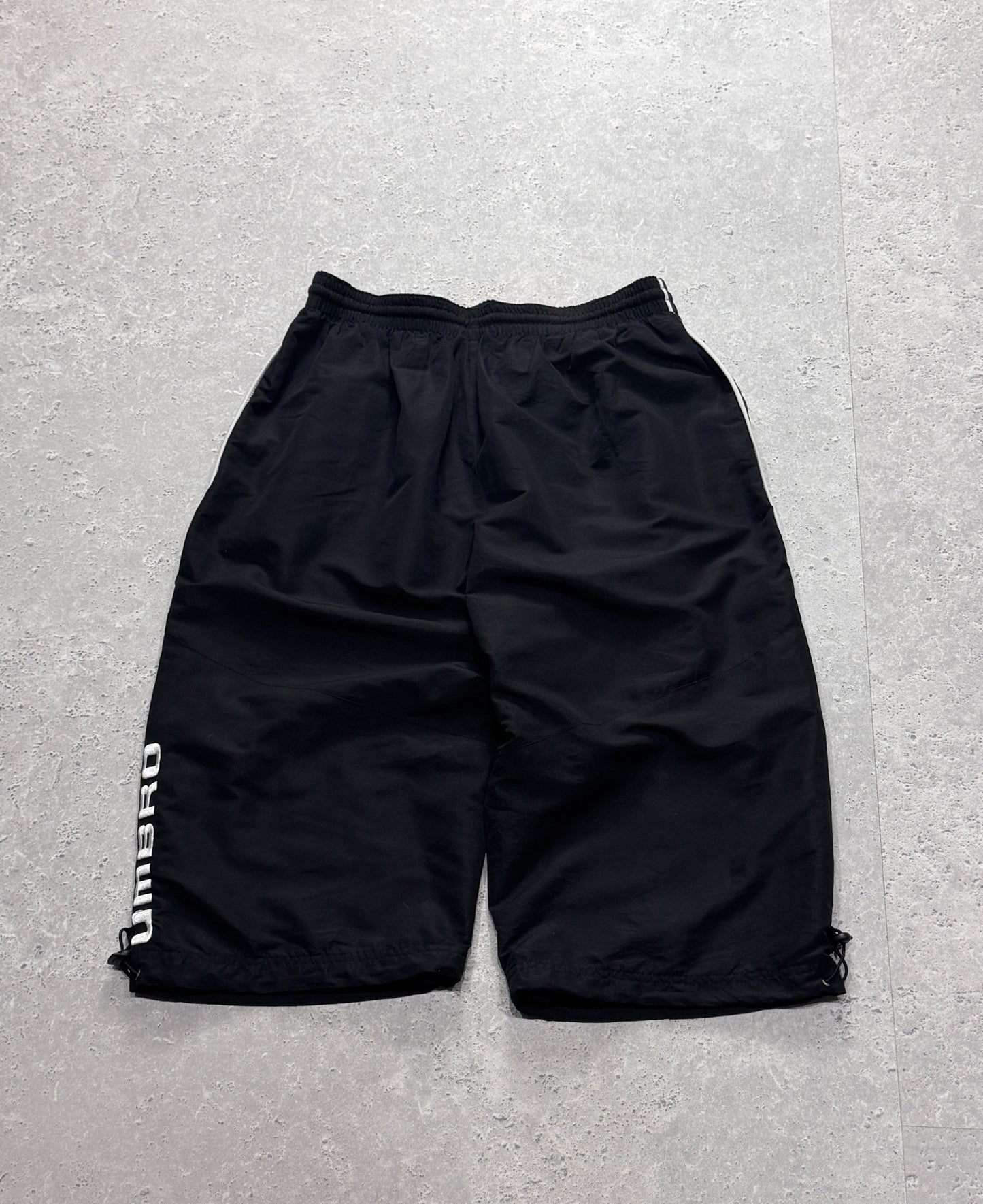 Vintage 2000s Umbro Adjustable 3/4 Track Shorts (30")