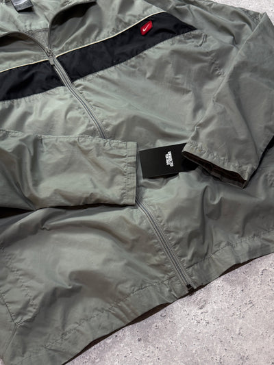 Vintage 2000s Nike Windbreaker Jacket (L)