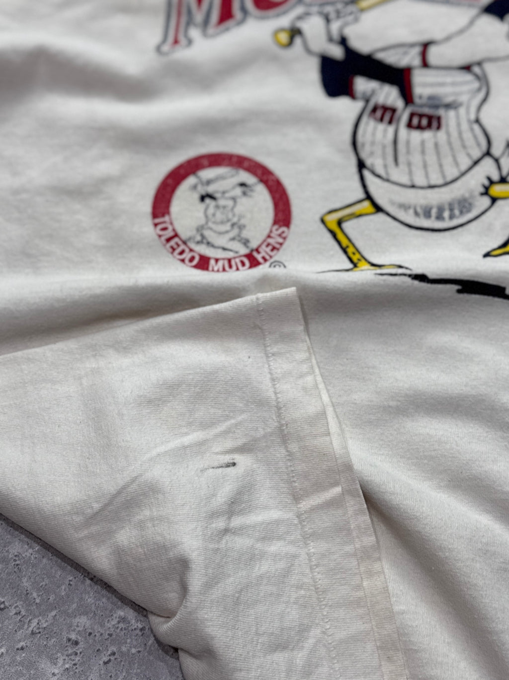Vintage 90s Toledo Mud Hens College Baseball Tee (L)