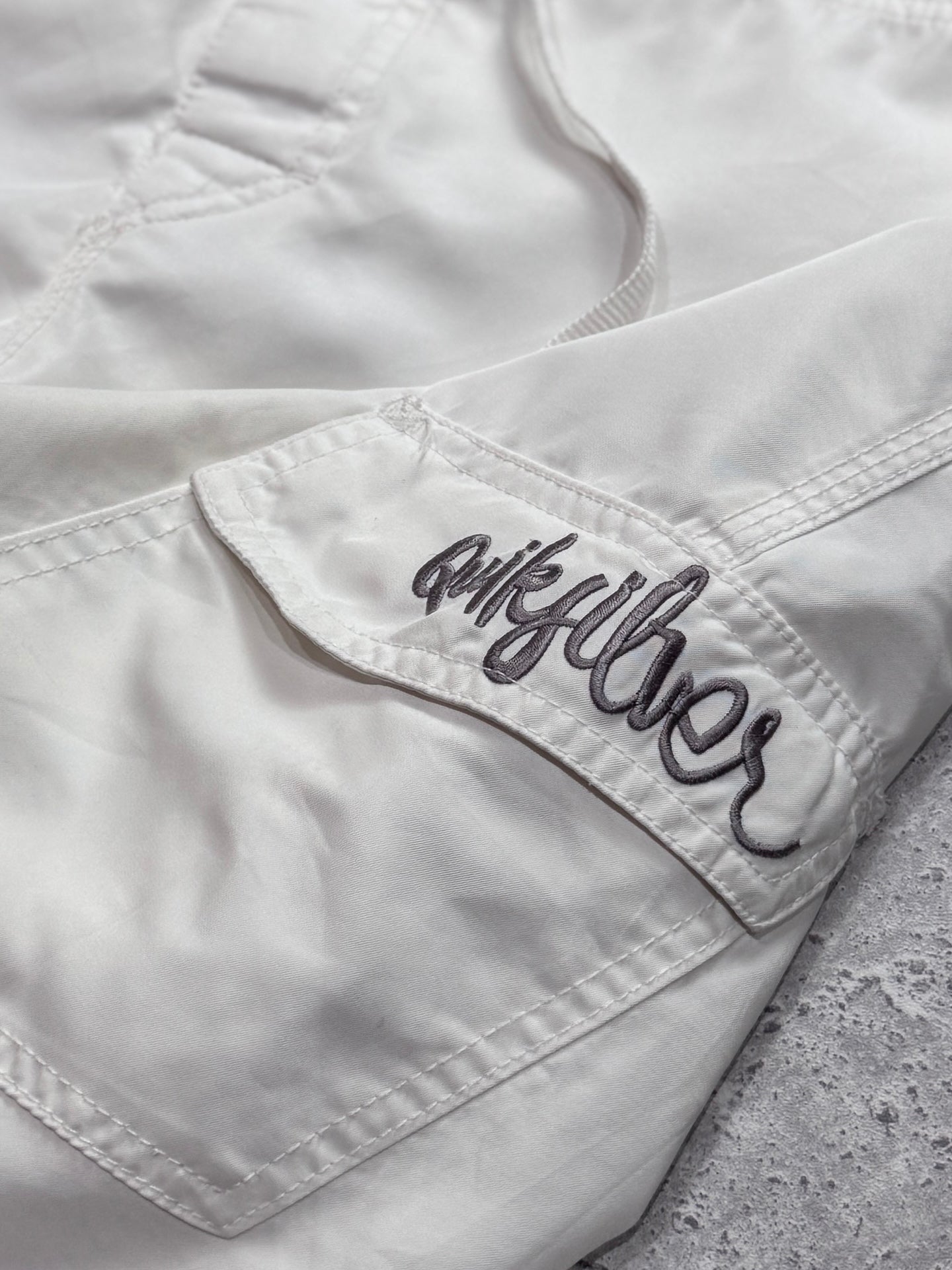 Vintage Y2K Quiksilver Boardshorts (34”)