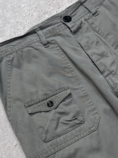 Vintage Nike ACG Cargo Shorts (S)