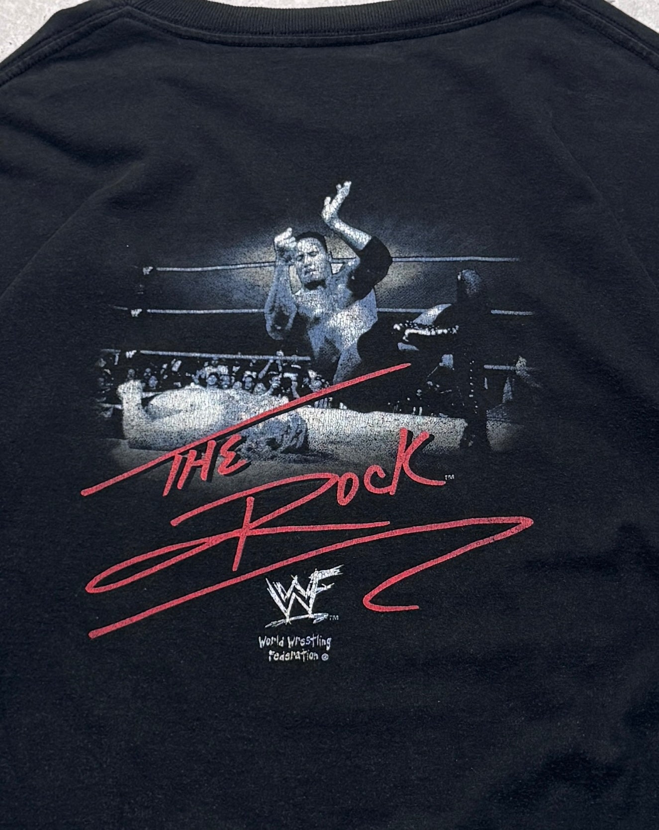 Vintage 1999 The Rock 'Layin The Smack Down' WWF Tee (XL)