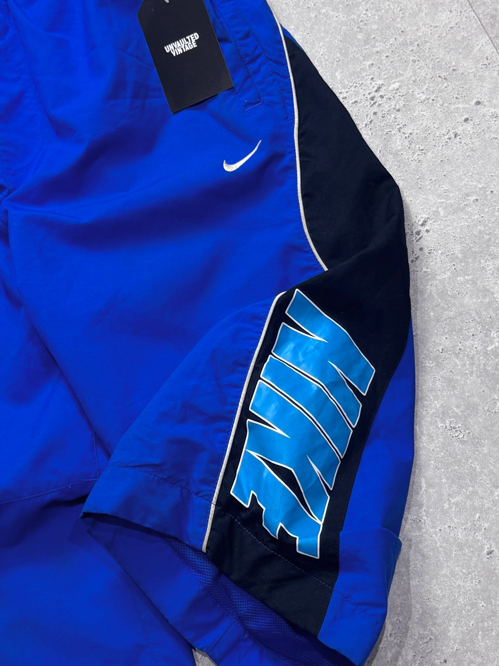 Vintage 2000s Nike Track Shorts (M)