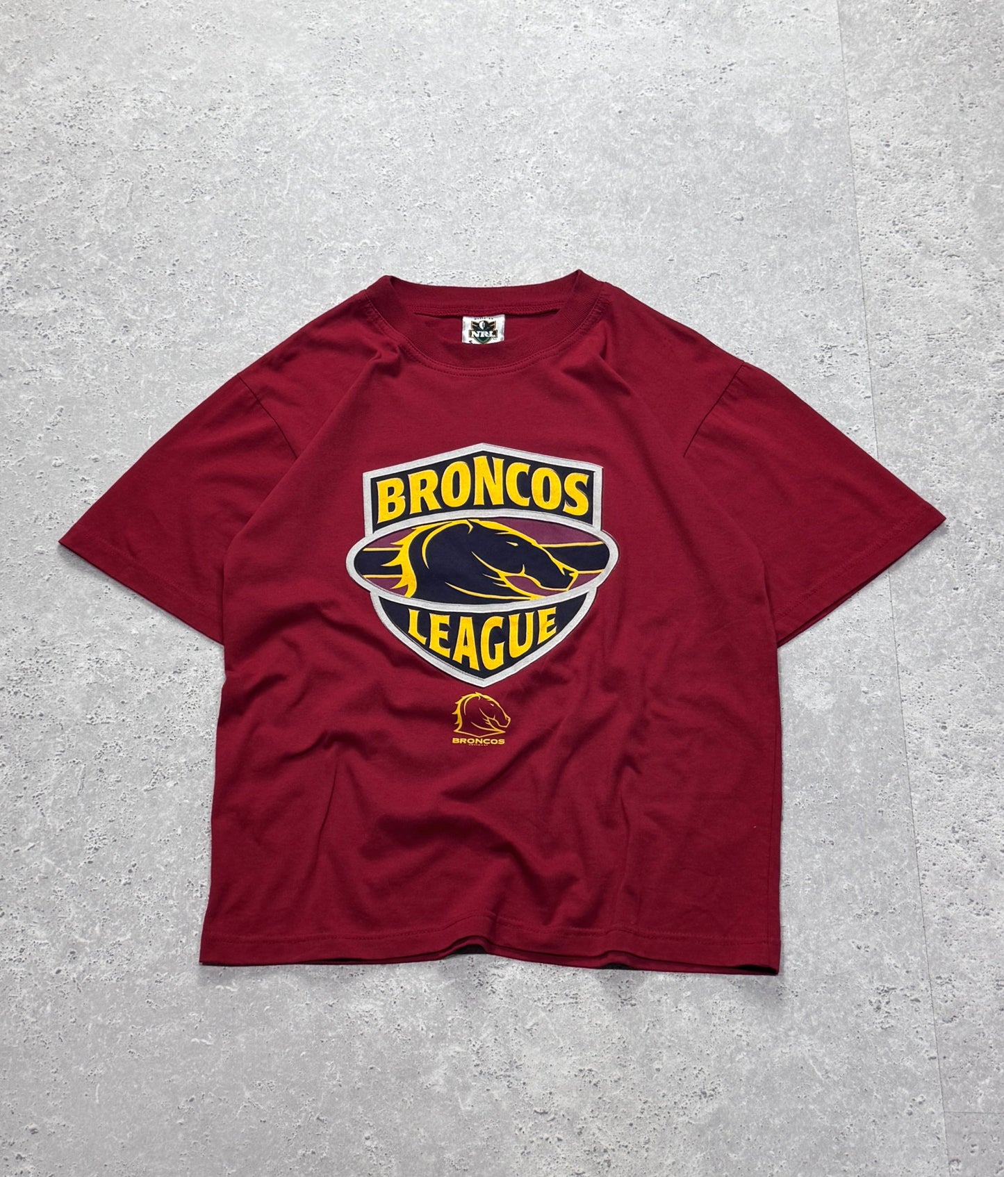 Vintage 90s Brisbane Broncos NRL Tee (M)