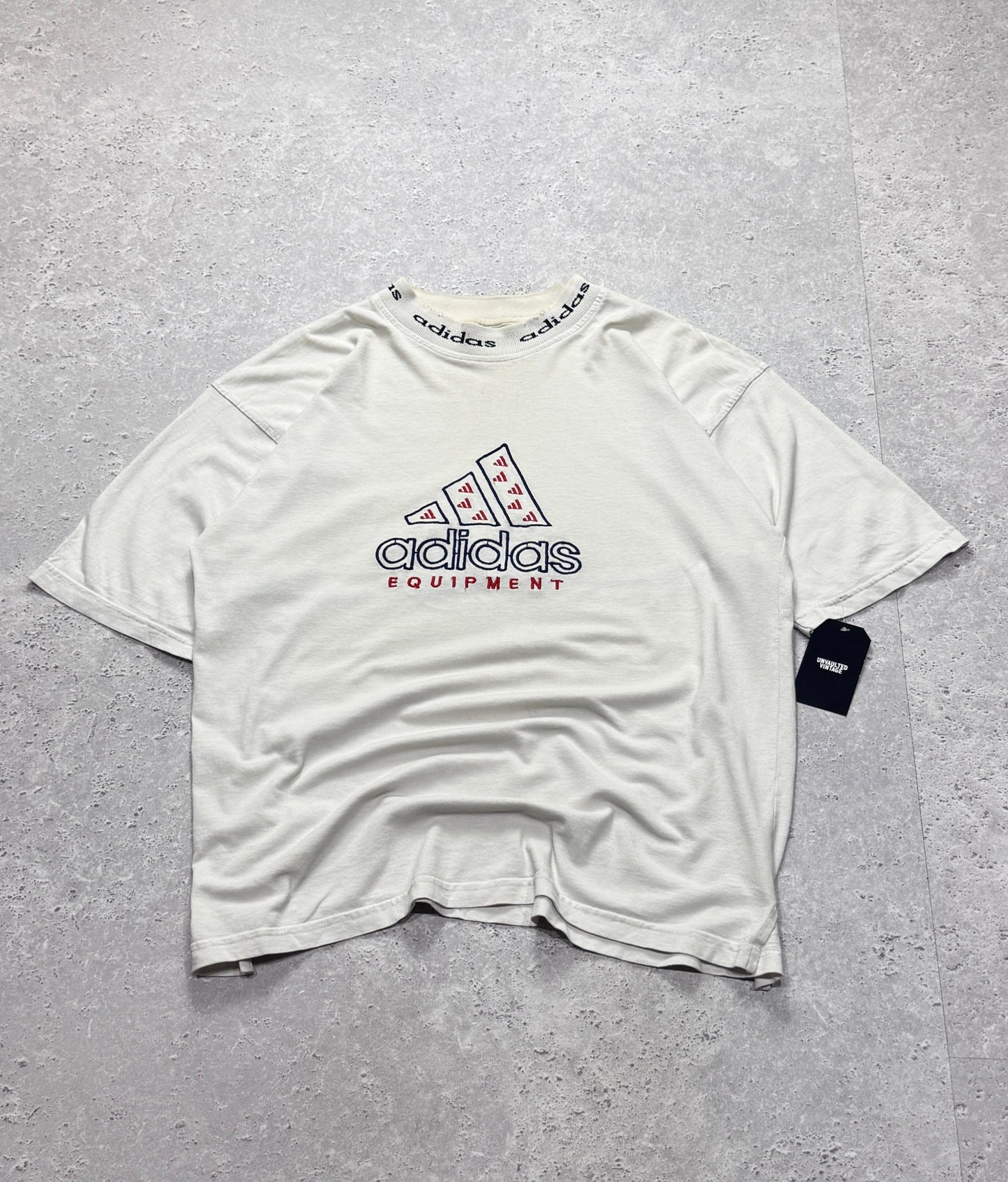 Vintage 90s Adidas Equipment Embroidered tee (XL)