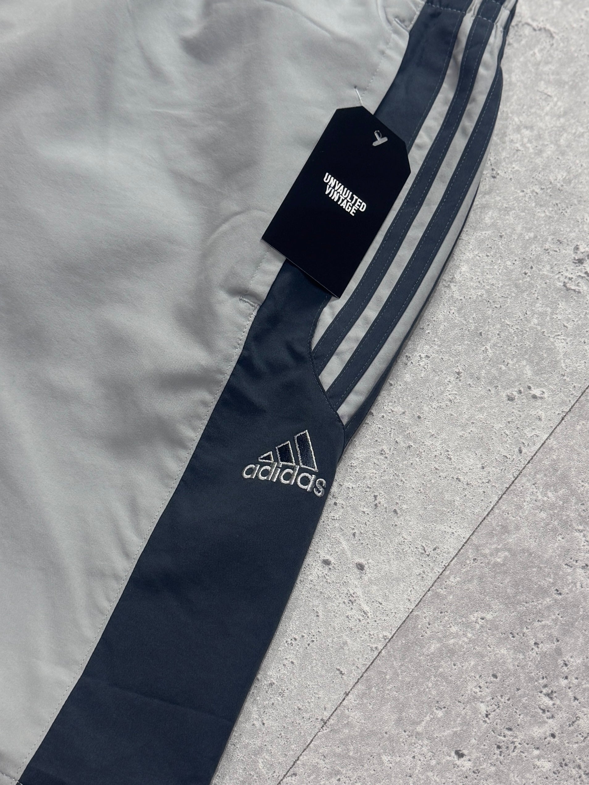 Vintage 2000s Adidas Track Shorts (L)