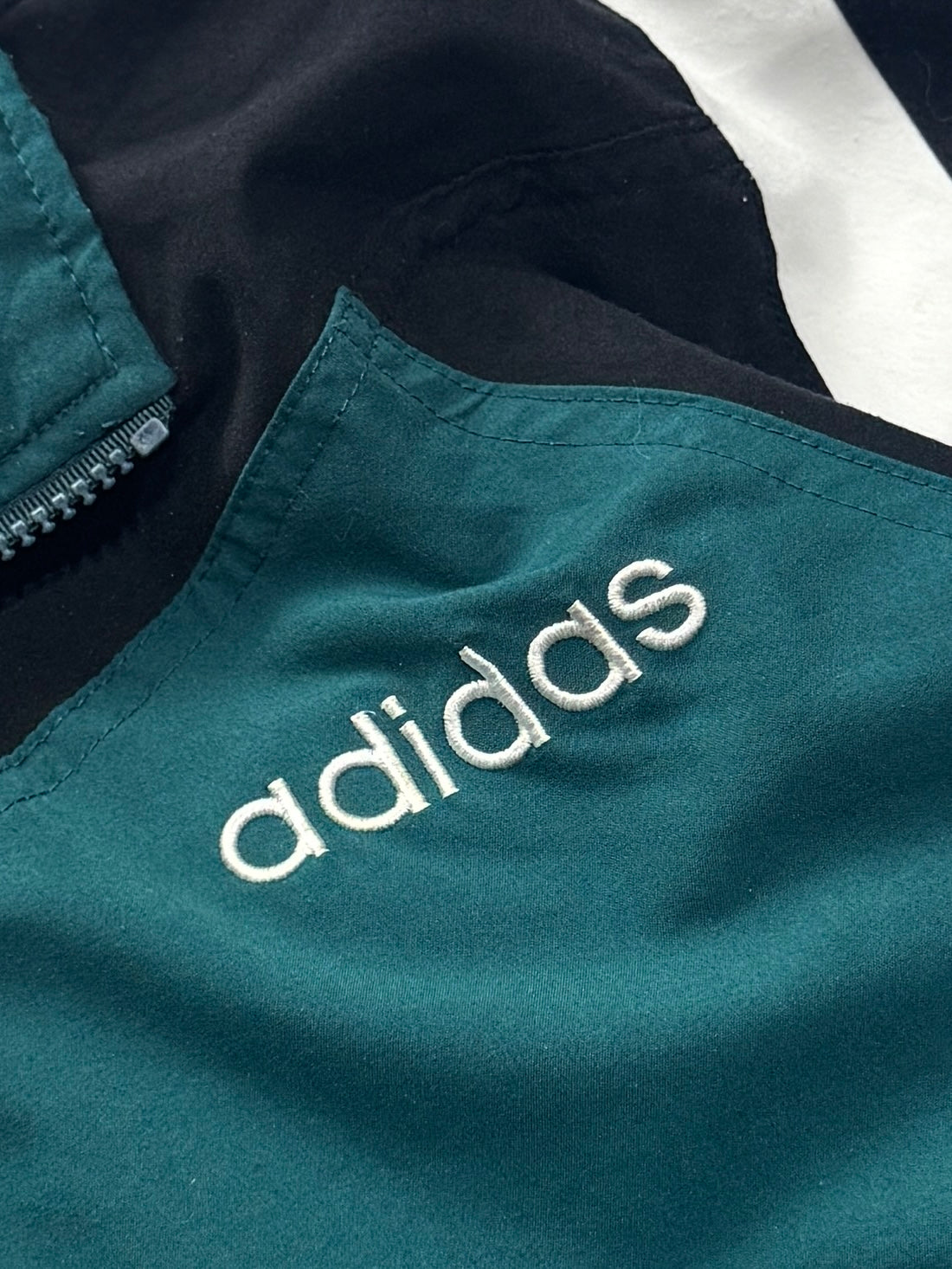 Vintage 90s Adidas Windbreaker Jacket (XL)