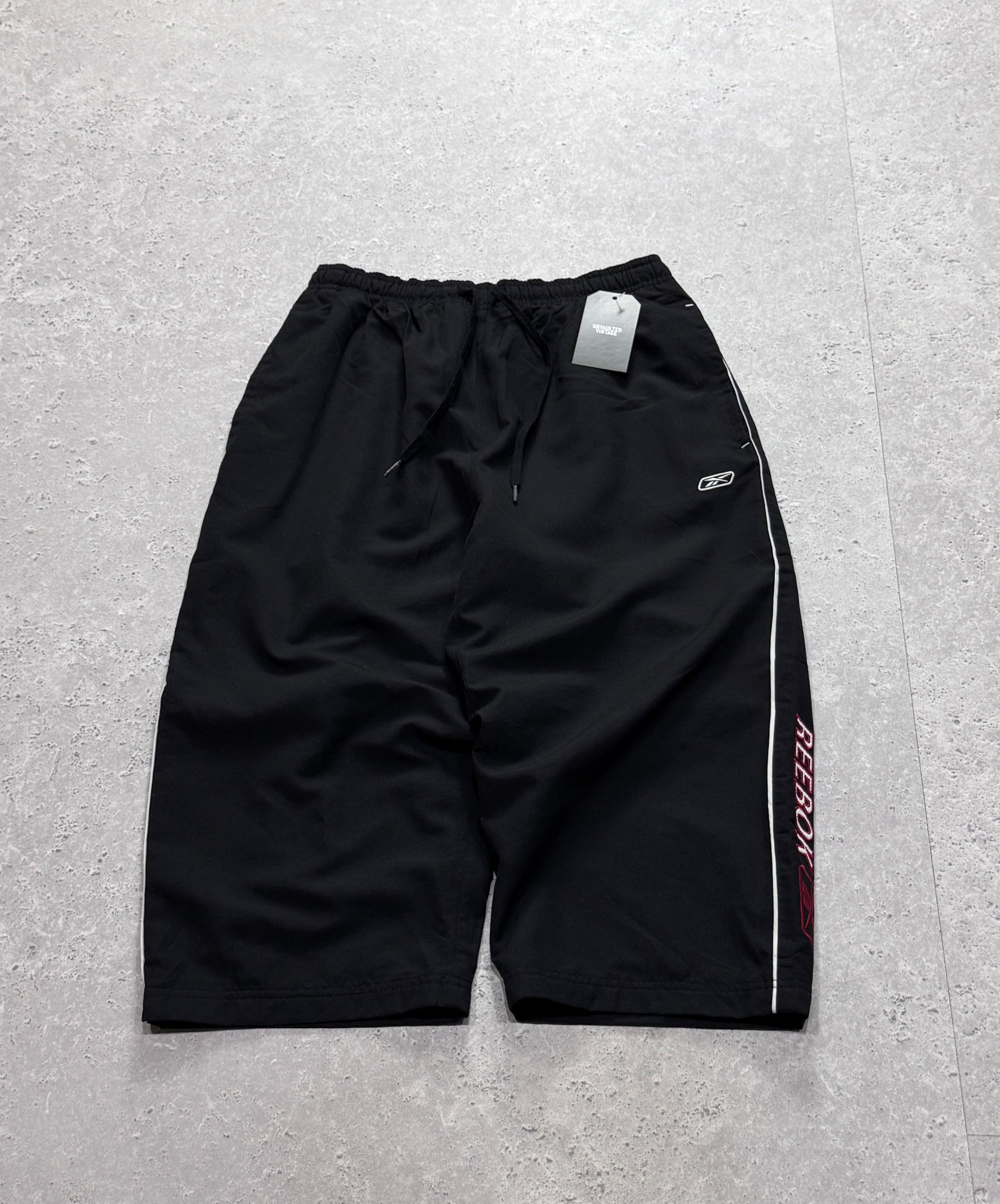 Vintage 2000s Reebok 3/4 Track Shorts (S)