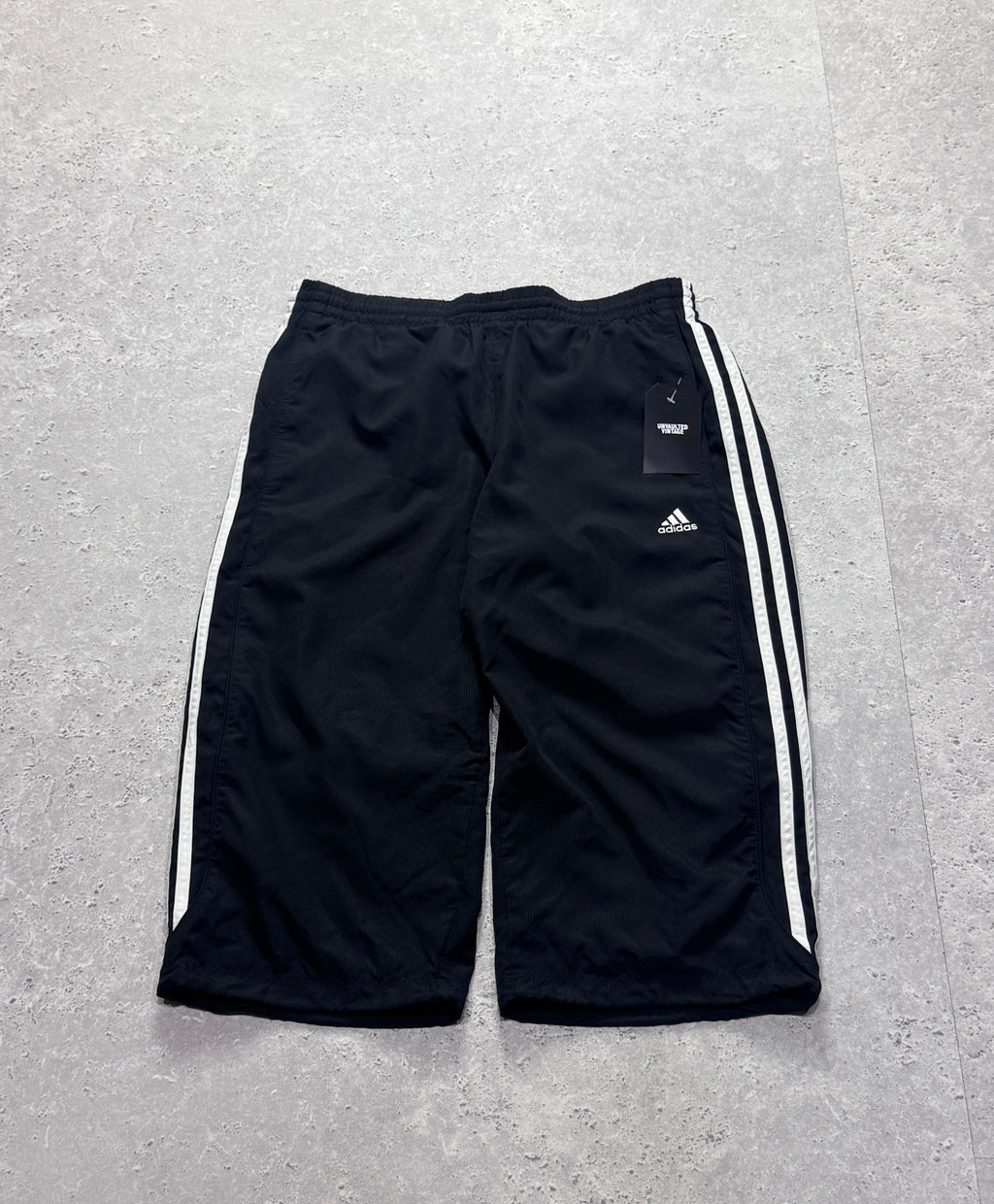 Vintage 2000s Adidas Adjustable 3/4 Track Shorts (M)