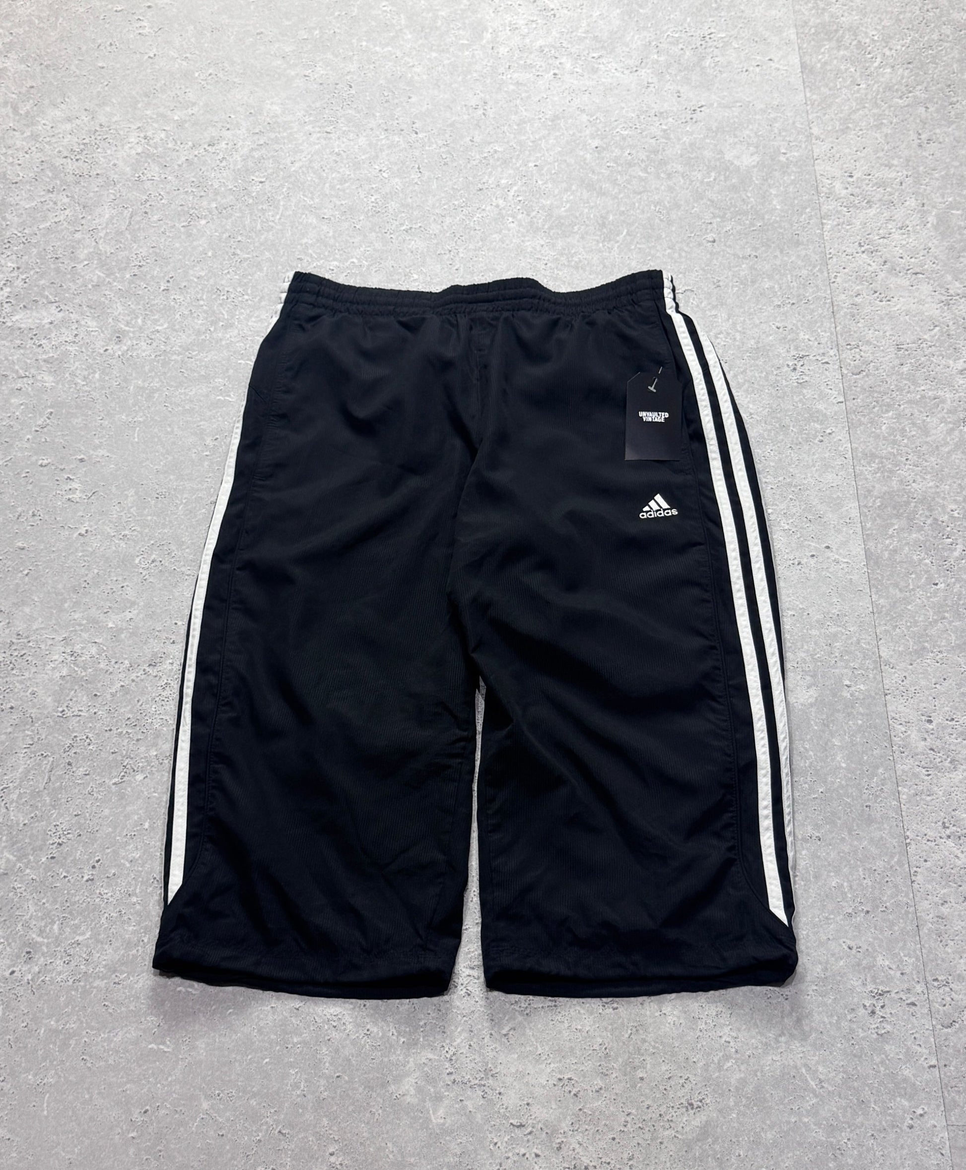 Vintage 2000s Adidas Adjustable 3/4 Track Shorts (M)