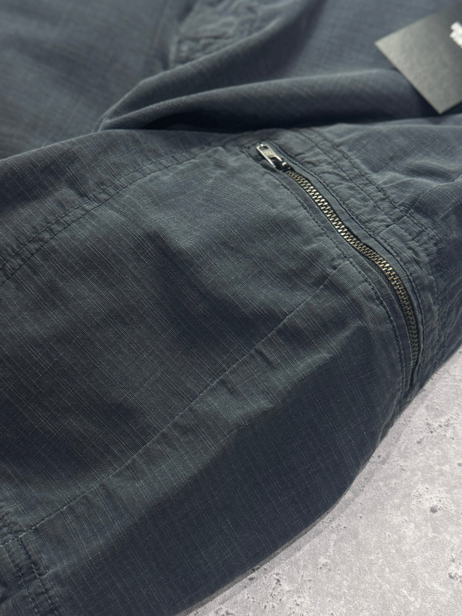 Vintage 2000s Calvin Klein Cargo Dress Shorts (34”)