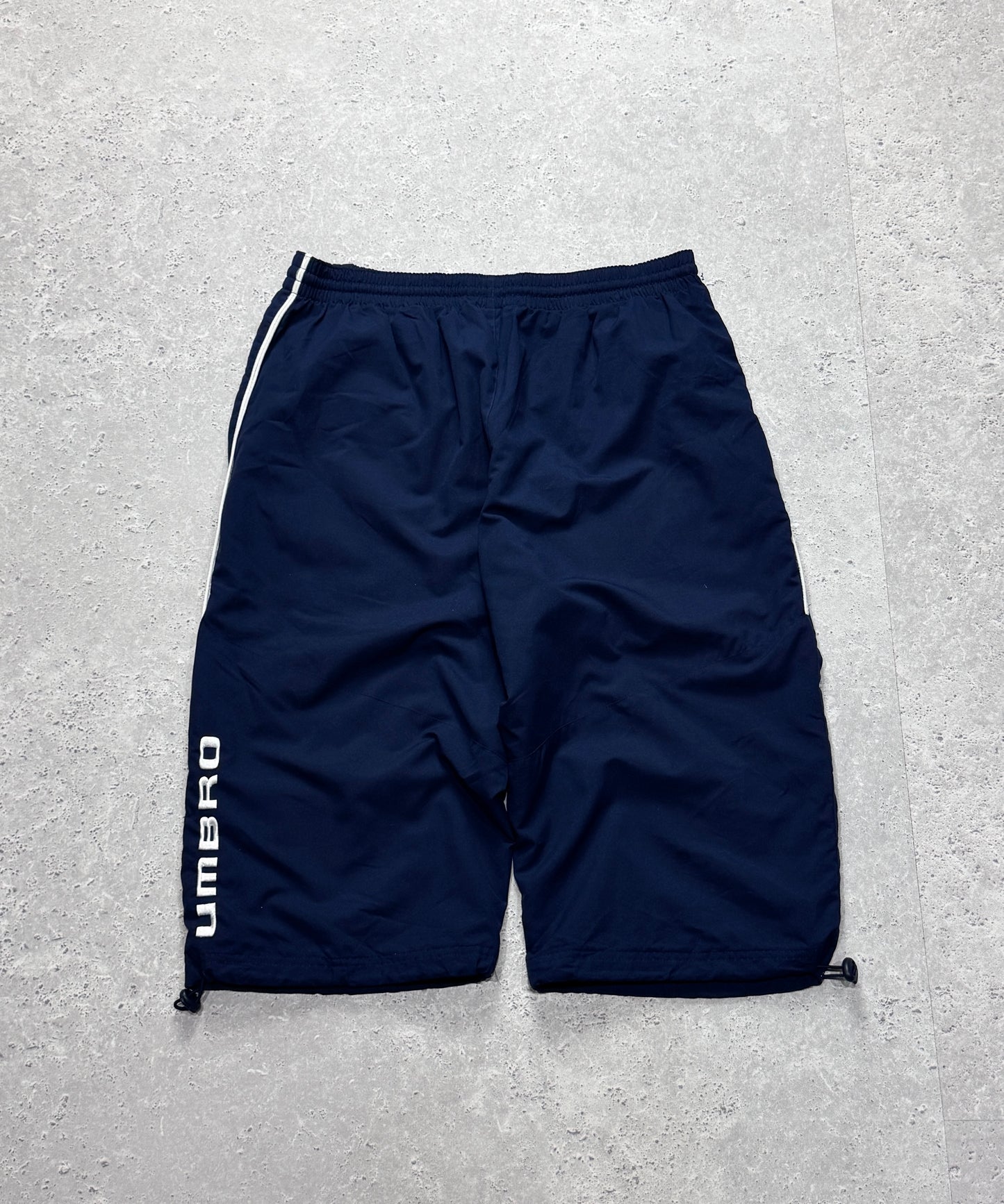 Vintage 2000s Umbro Adjustable 3/4 Track Shorts (32")