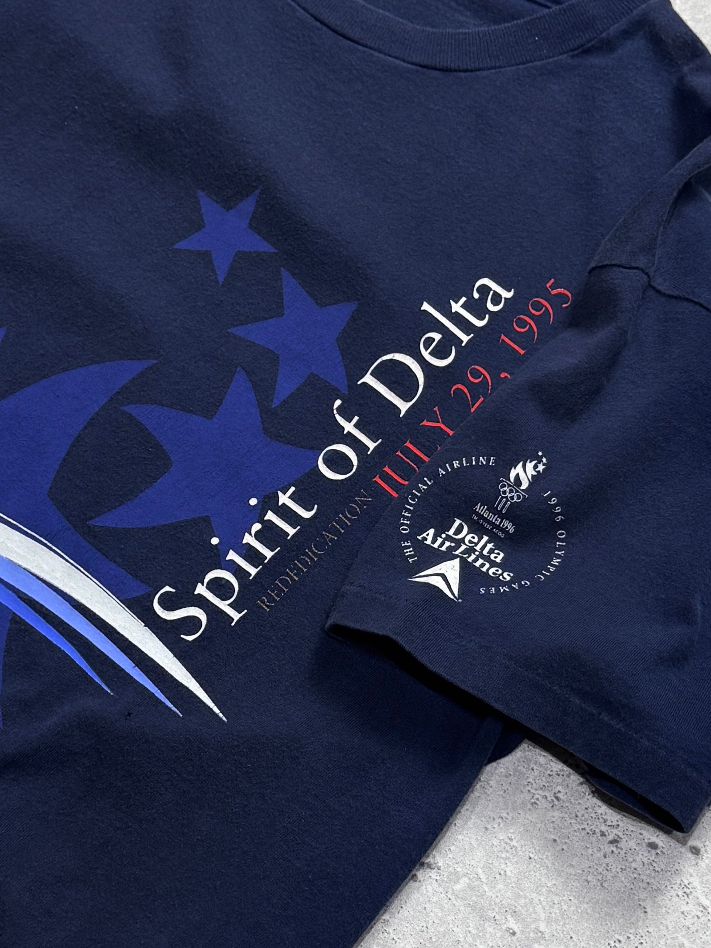 Vintage 90s Delta Airlines Aeroplane Tee (M)