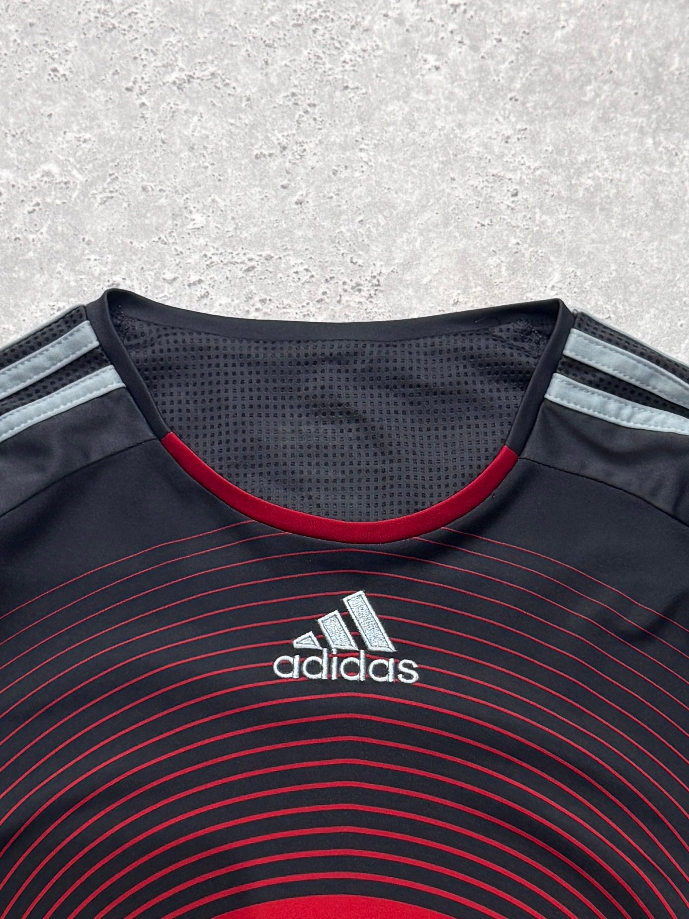 Vintage 2000s Adidas Training Tee (L)