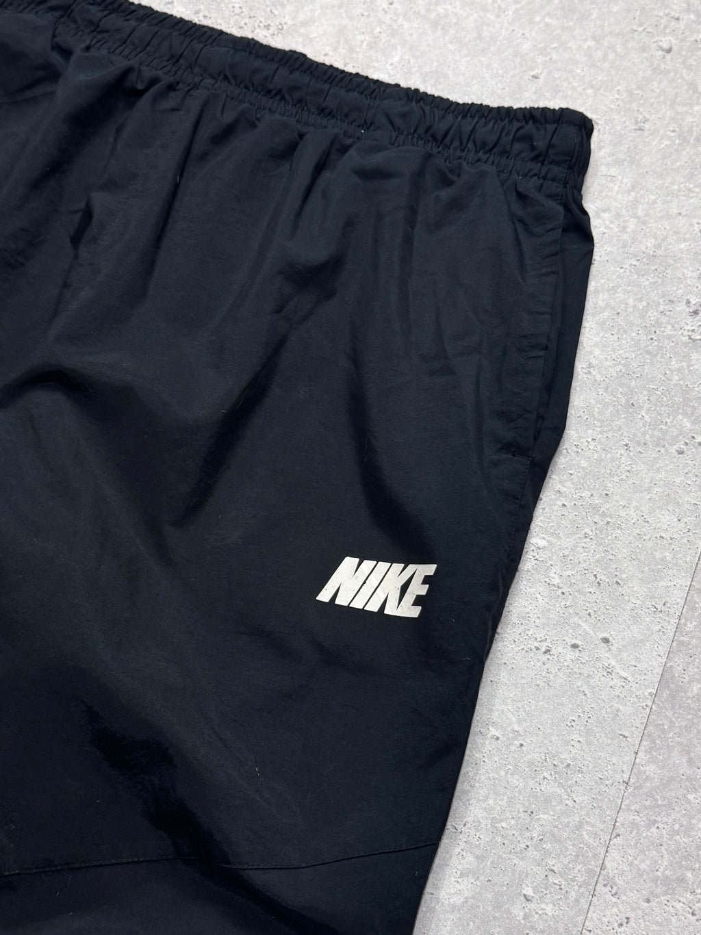Vintage 2000s Nike Adjustable 3/4 Track Shorts (XL)