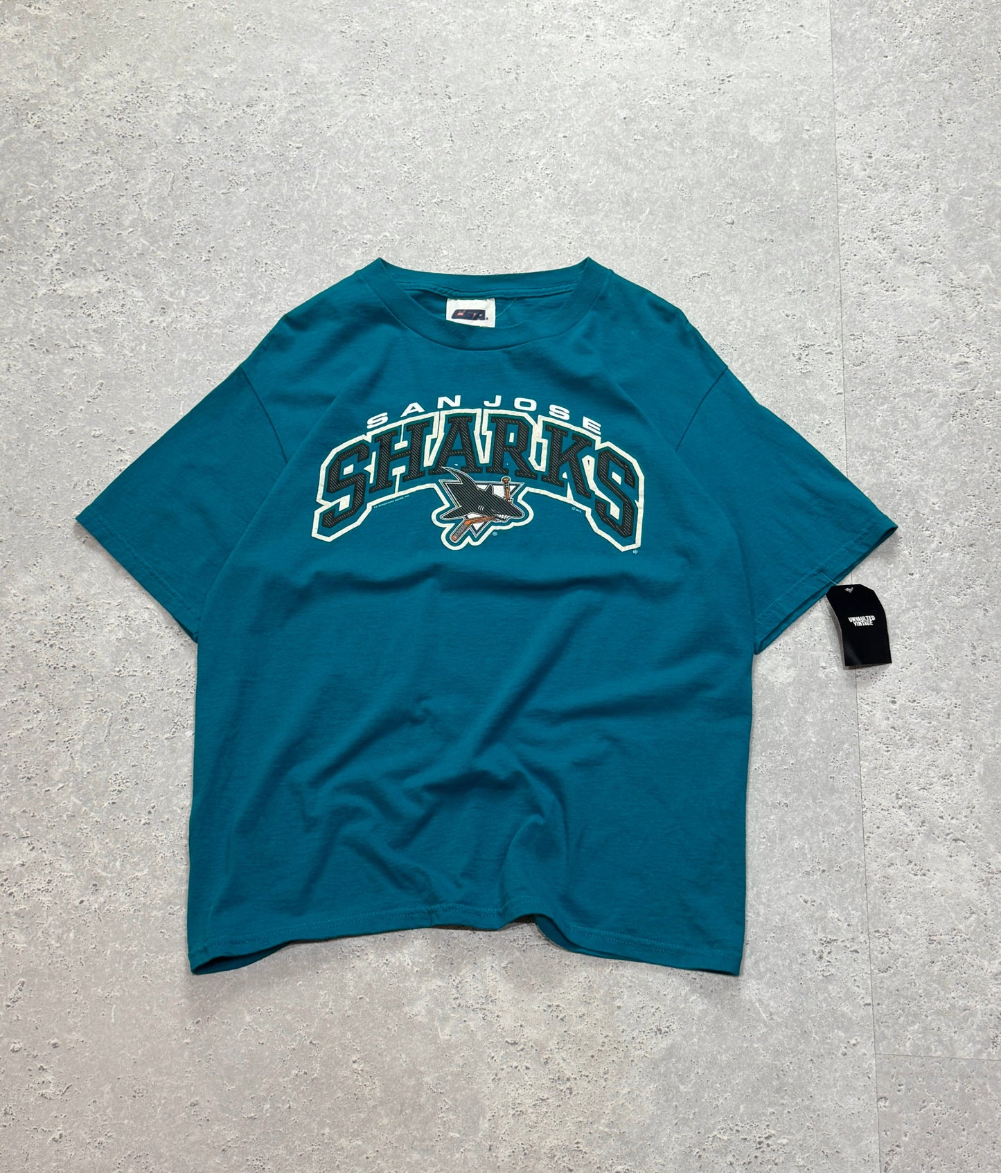 Vintage 2000s San Jose Sharks NHL Tee (L)