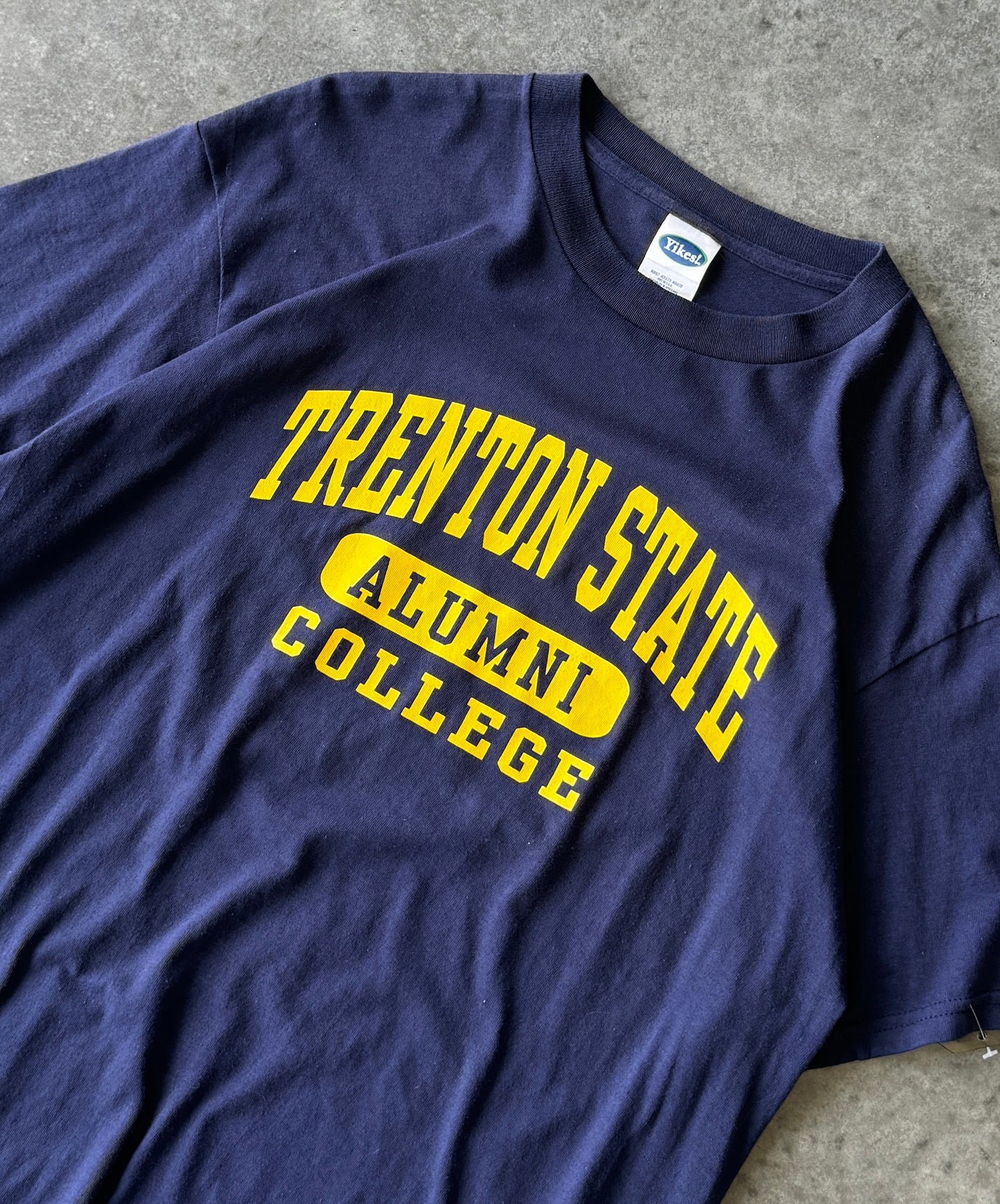 Vintage 00s Trenton State College Tee (XL)