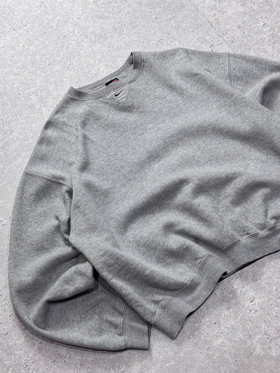 Vintage 2000s Nike Essential Sweater (L)