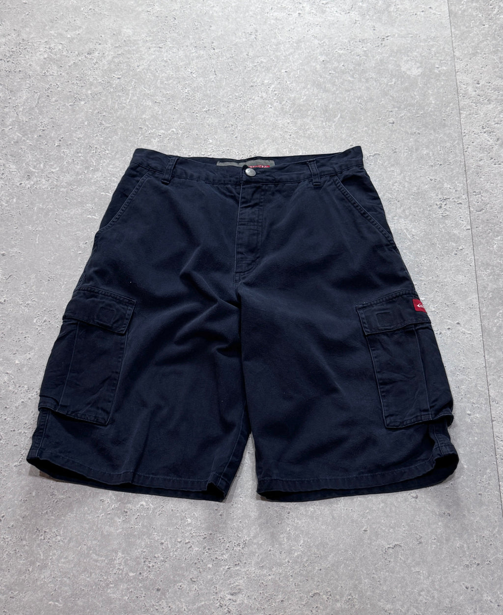 Vintage Y2K Quiksilver Cargo Shorts (30”)