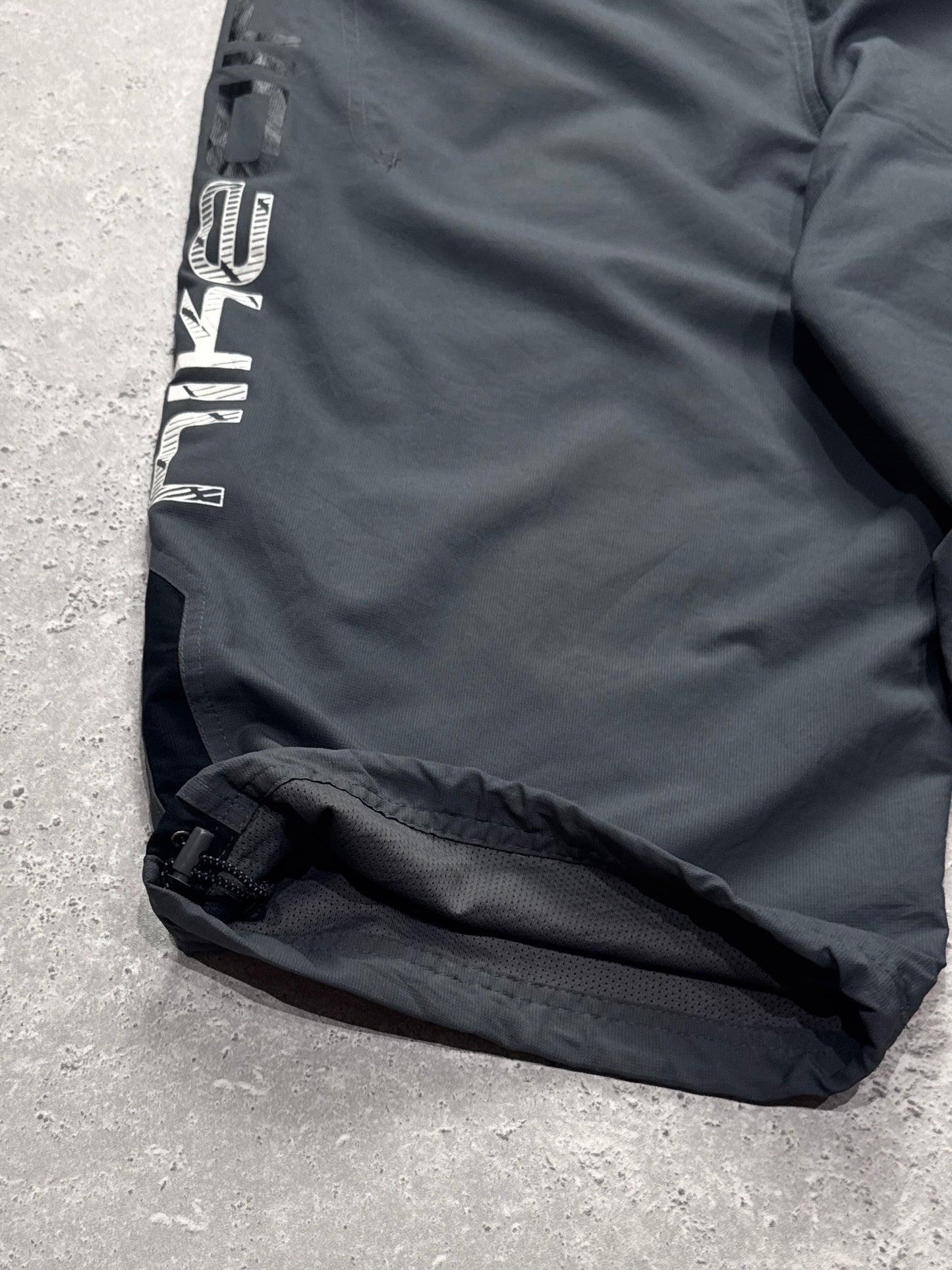 Vintage 2000s Nike Air Adjustable 3/4 Track Shorts (34")