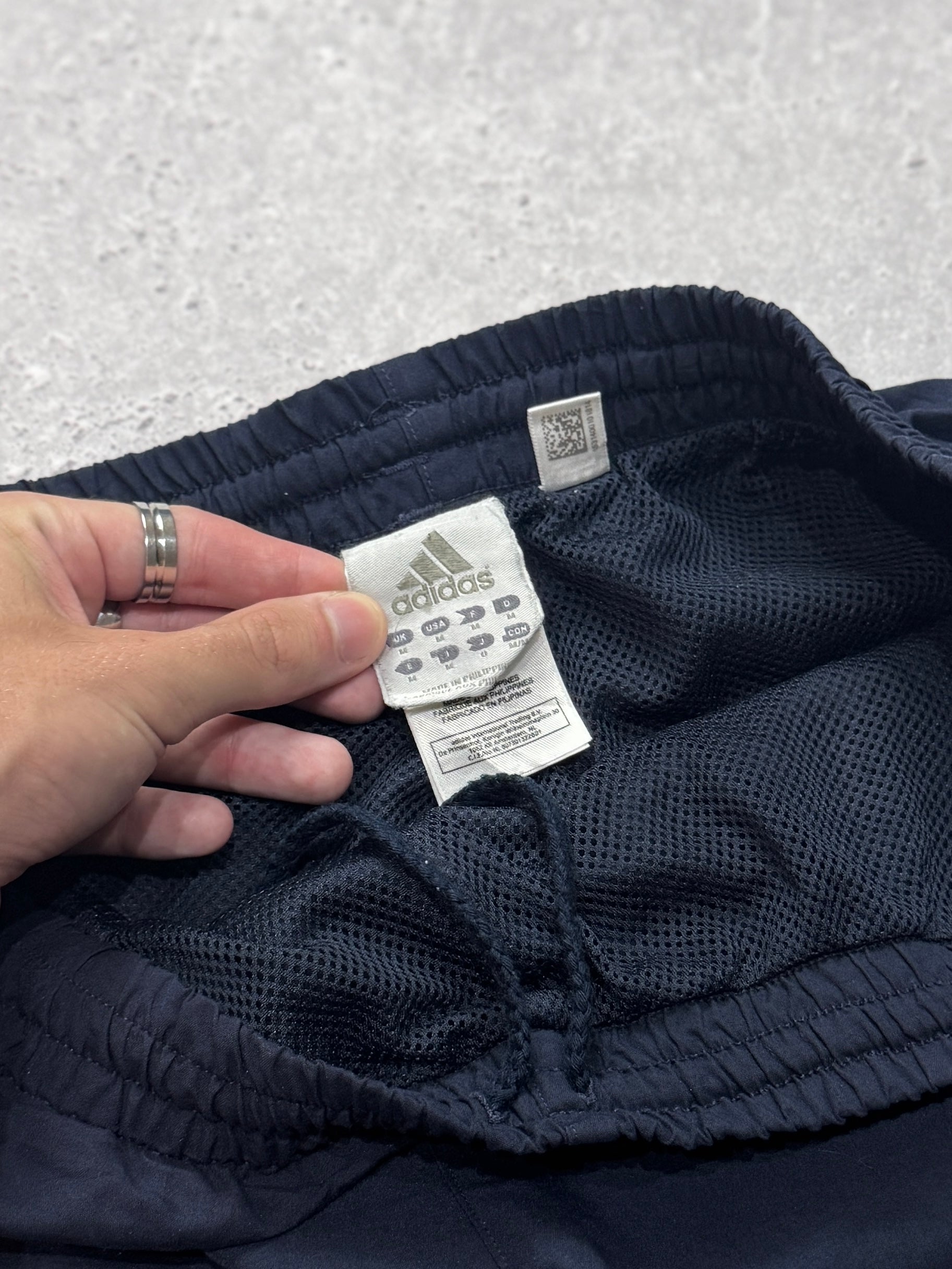 Vintage 2000s Adidas 3/4 Track Shorts (M)