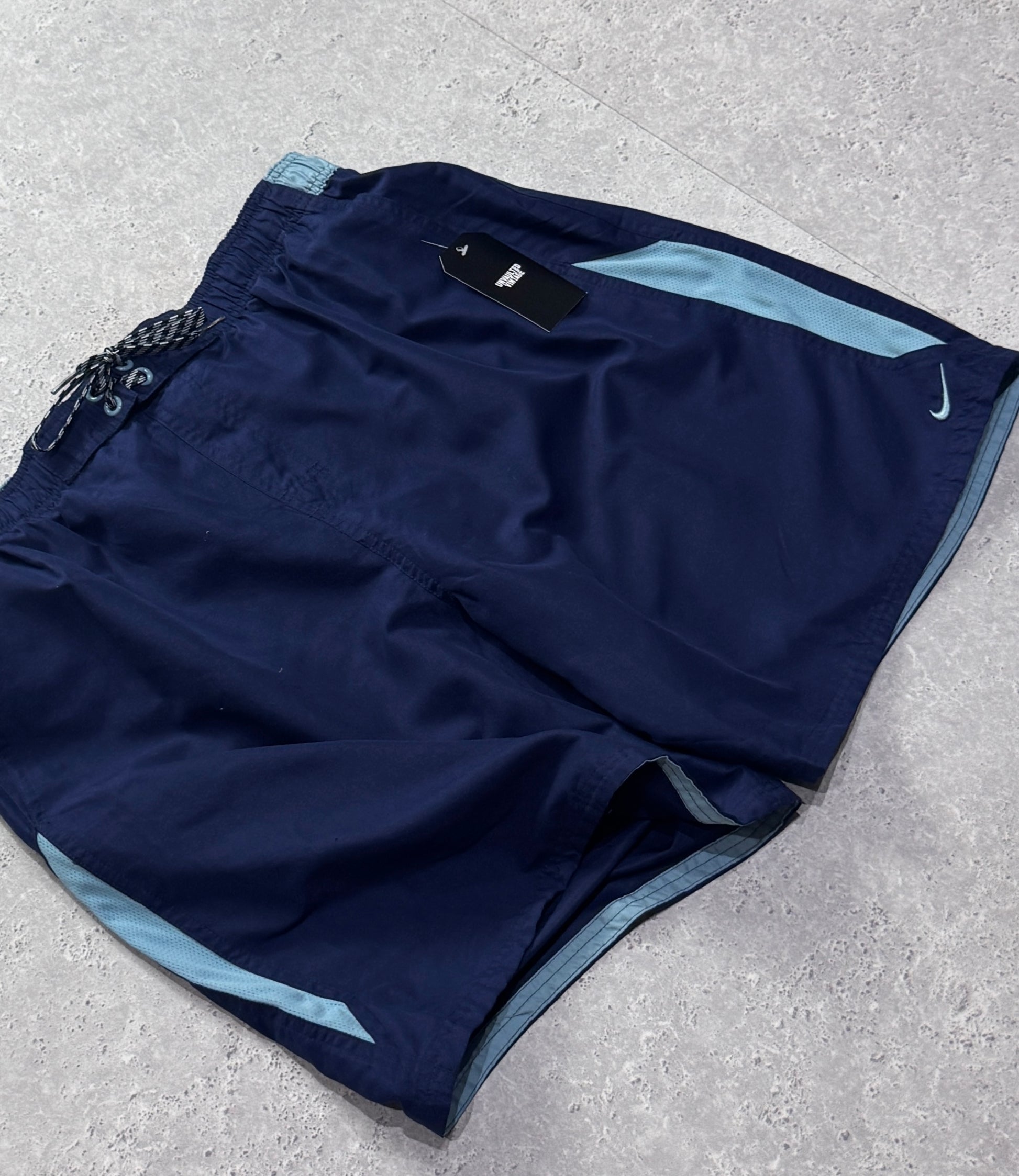 Vintage 2000s Nike Running Shorts (L)