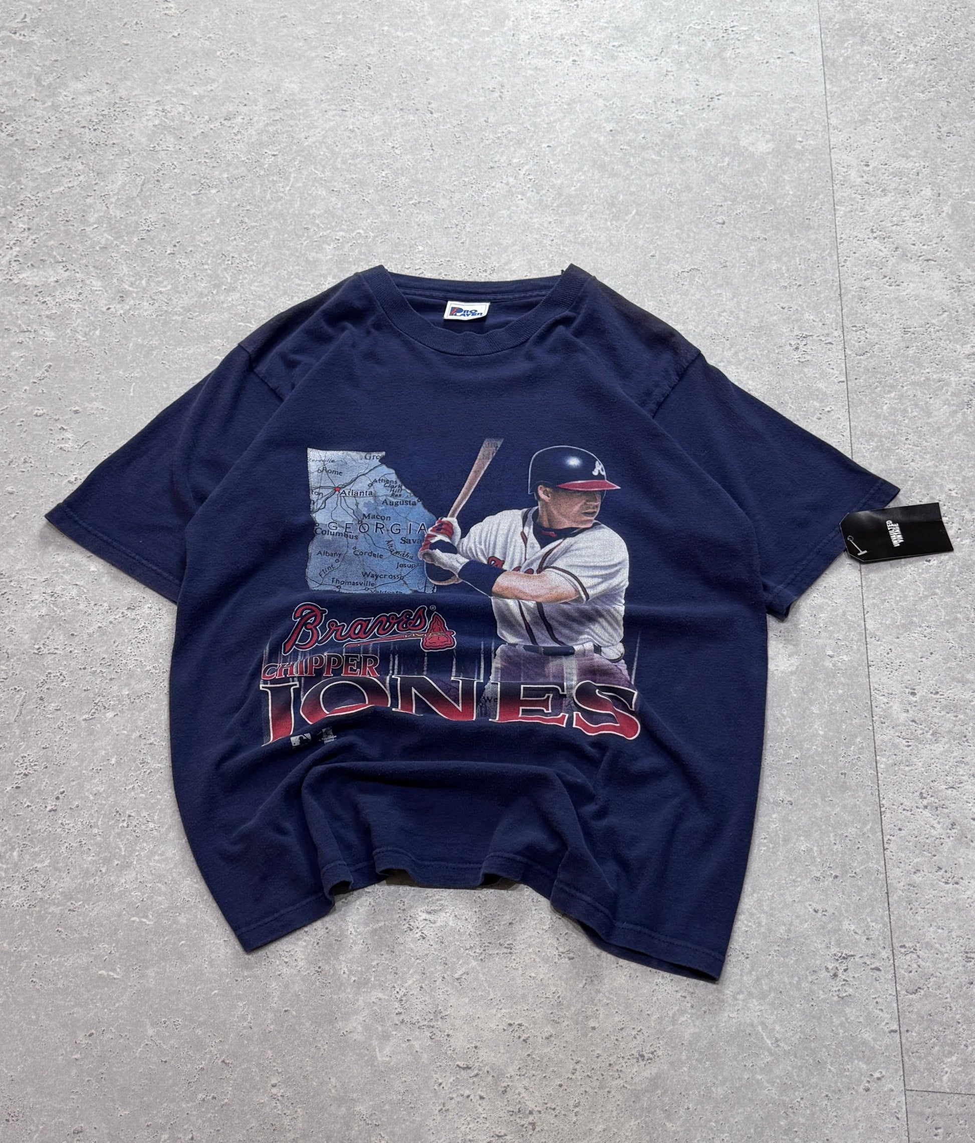 Vintage 90s Atlanta Braves “Chipper Jones” MLB Tee (L)