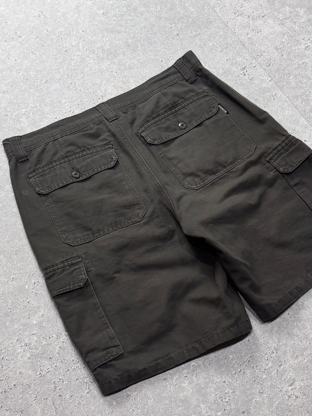 Vintage 2000s Cargo Shorts (34”)
