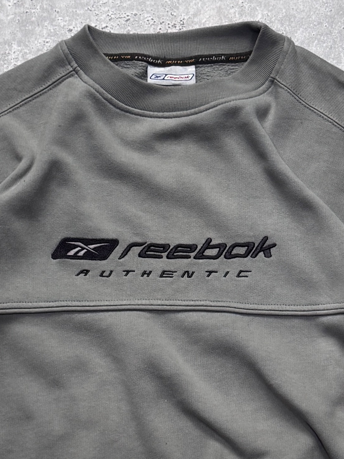 Vintage 2000s Reebok Authentic Embroidered Sweater (XL)