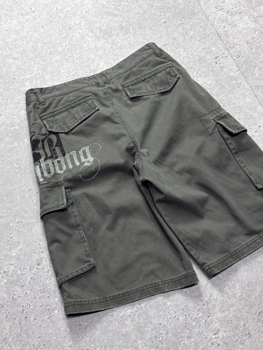 Vintage Y2K Deadstock Billabong Cargo Shorts (30”)