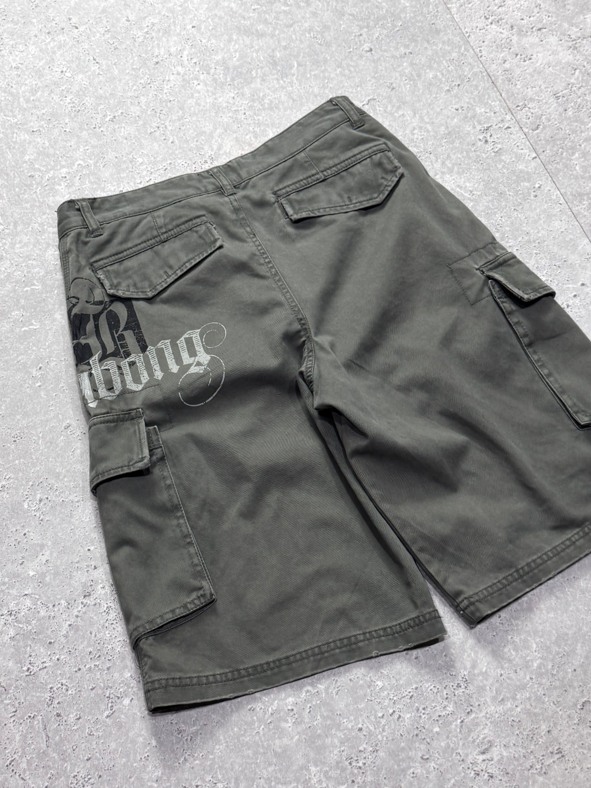 Vintage Y2K Deadstock Billabong Cargo Shorts (30”)