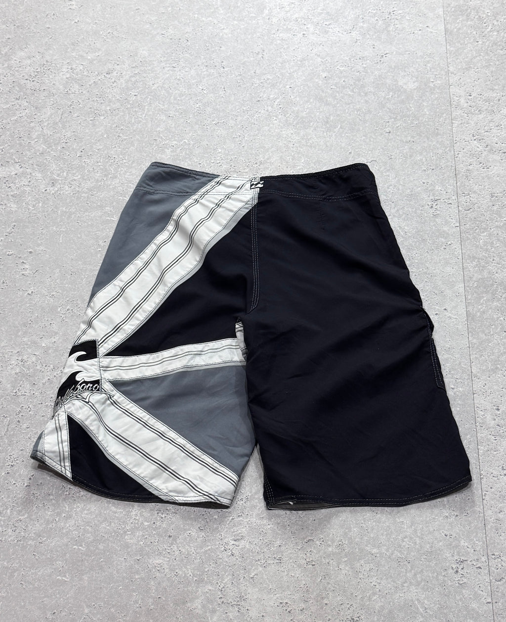 Vintage 2000s Billabong “Andy Irons” Boardshorts (32”)