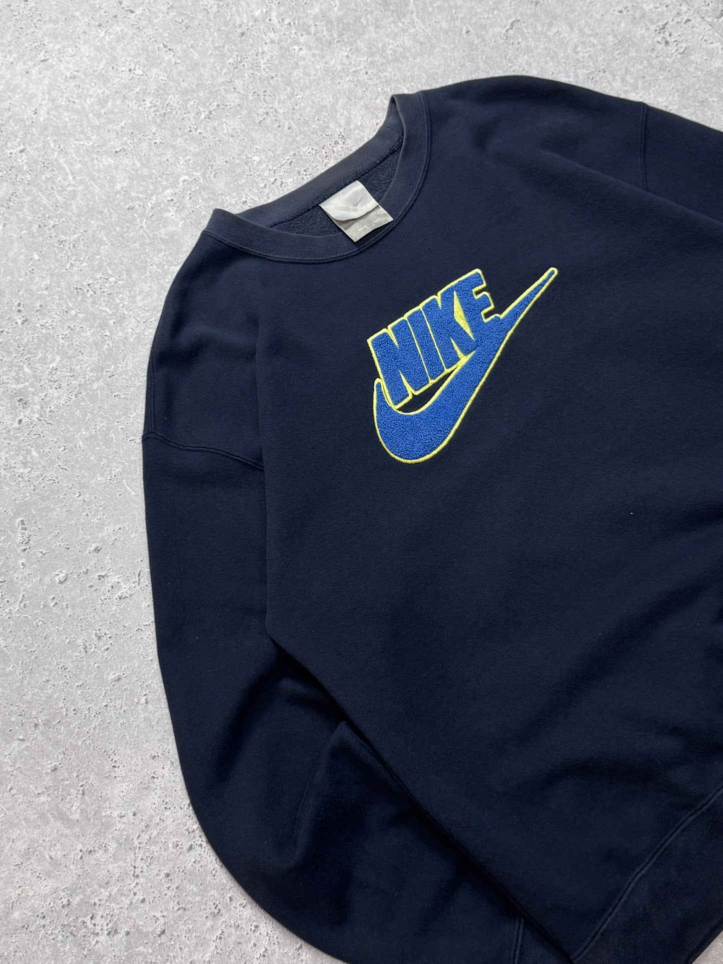 Vintage 2000s Nike Teddy Embroidered Sweater (L)