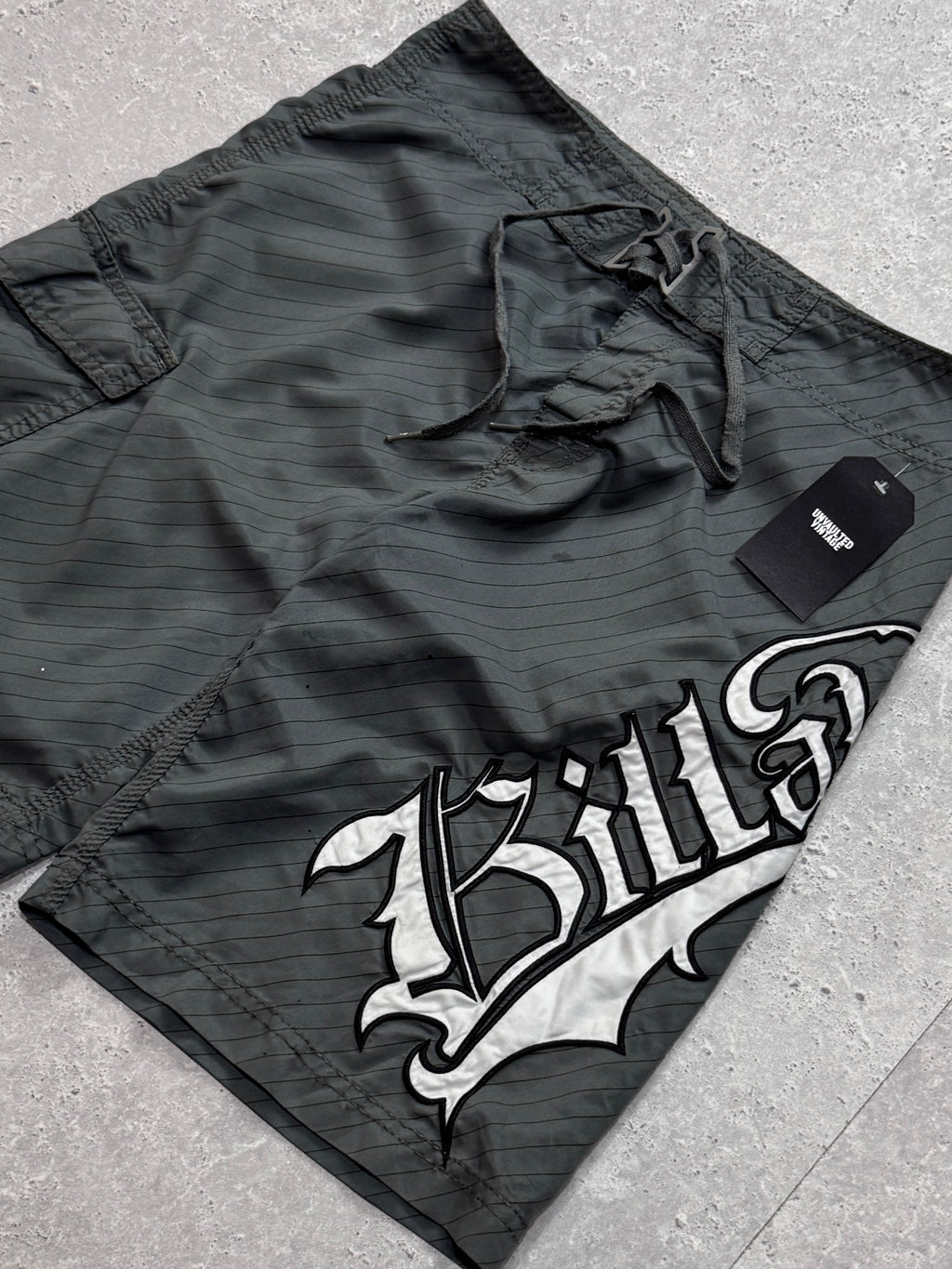 Vintage 2000s Billabong Boardshorts (32”)