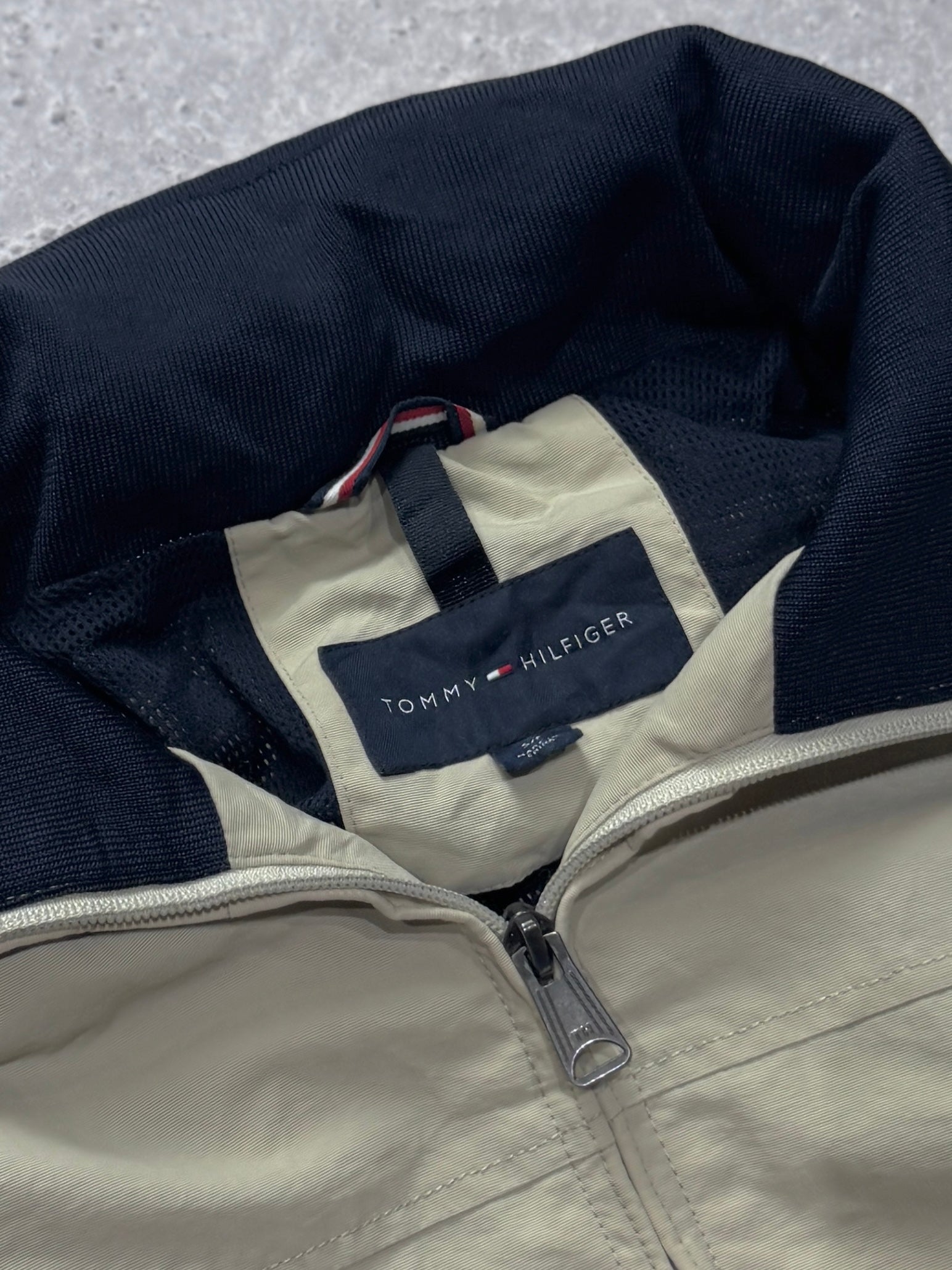 Vintage 2000s Tommy Hilfiger Windbreaker Jacket (M)