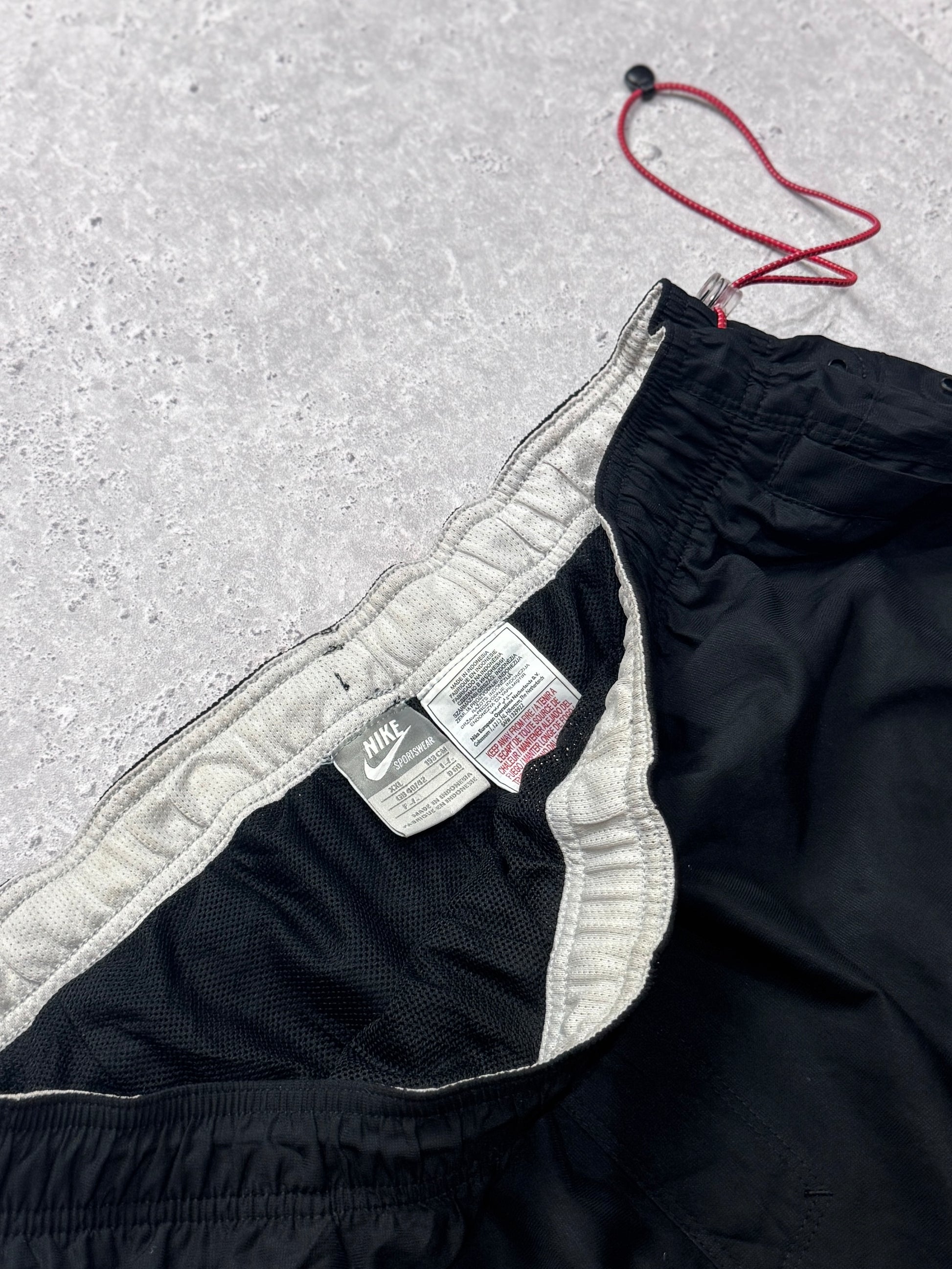 Vintage 2000s Nike Adjustable 3/4 Track Shorts (2XL)