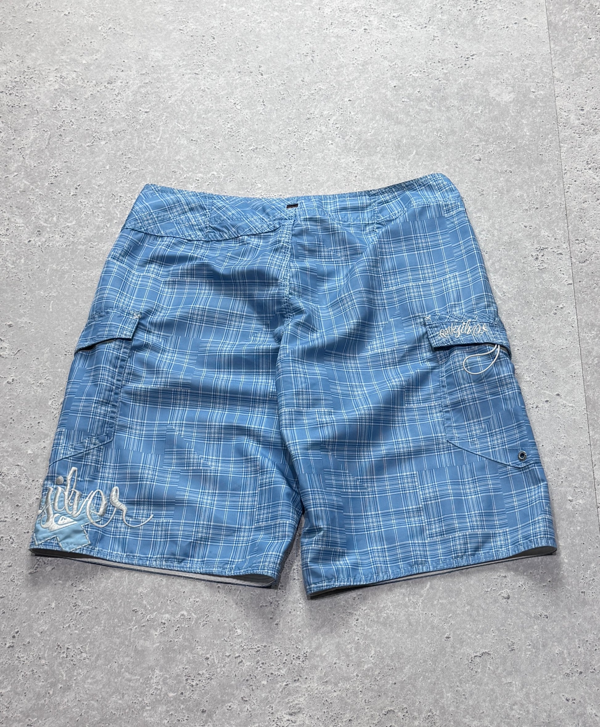 Vintage 2000s Quiksilver Plaid Boardshorts (32")