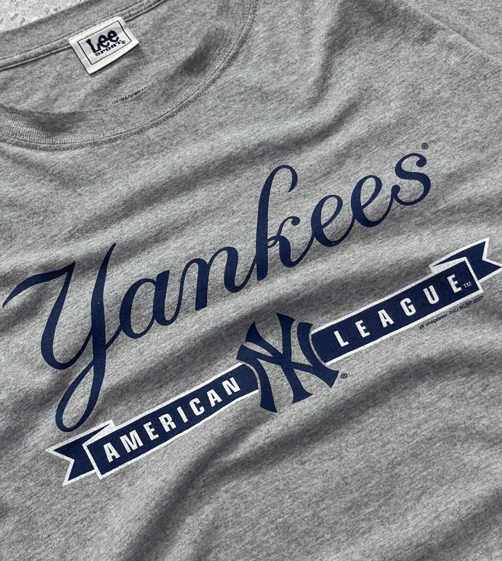 Vintage 2000s New York Yankees MLB Tee (XL)