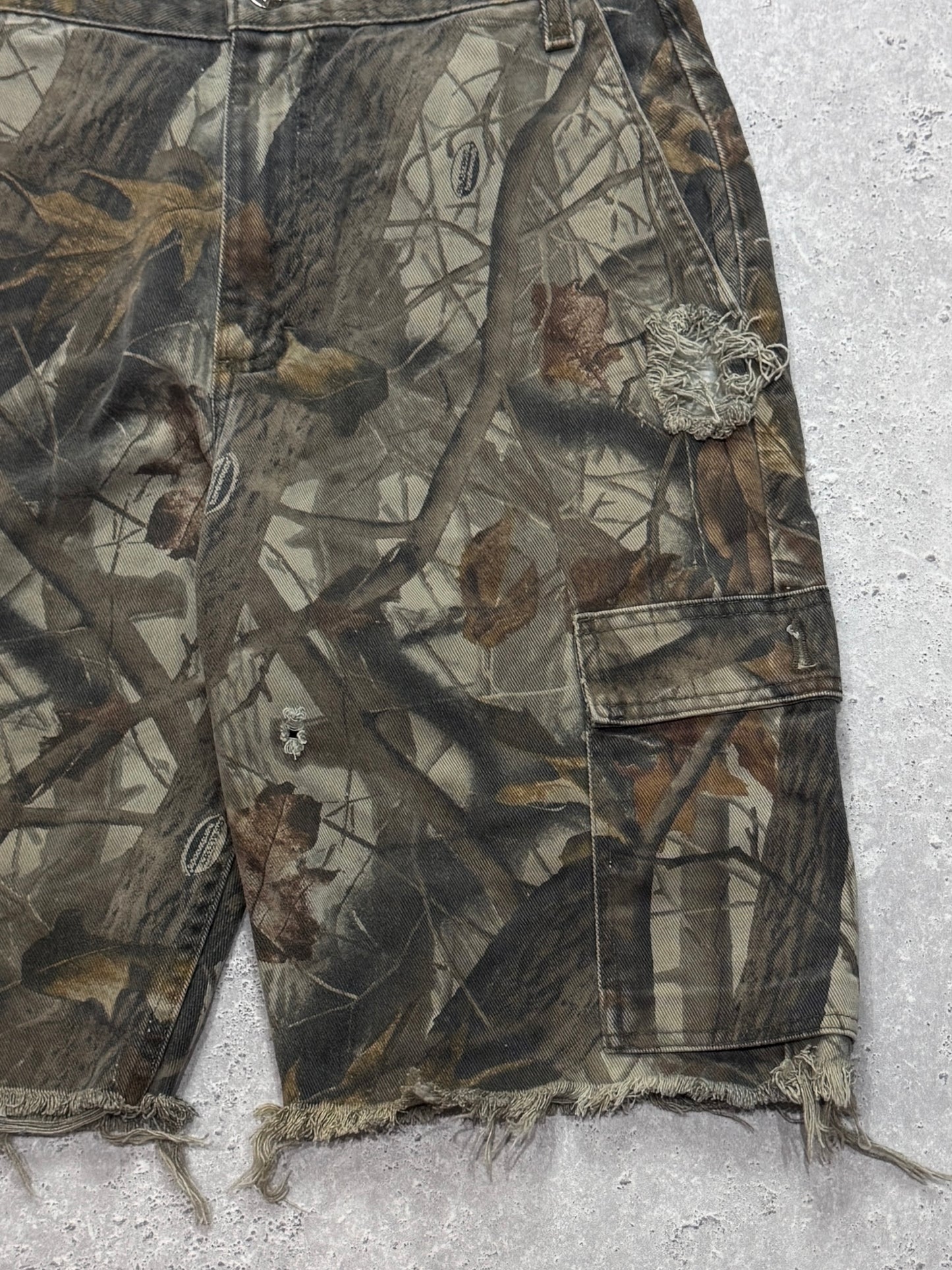 Vintage Wrangler Real Tree Cargo Shorts (32")