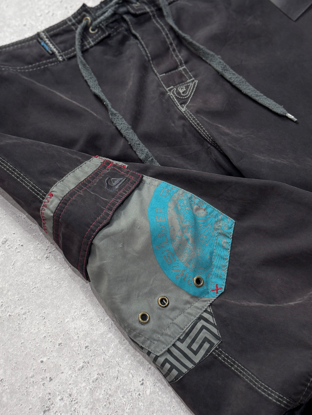 Vintage Y2K Quiksilver Boardshorts (36”)