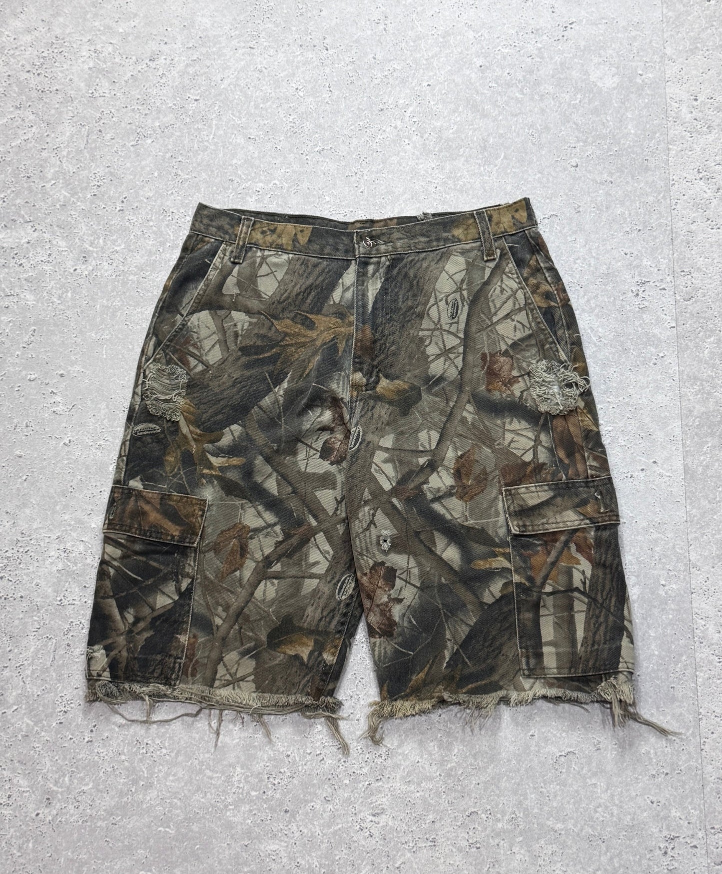 Vintage Wrangler Real Tree Cargo Shorts (32")
