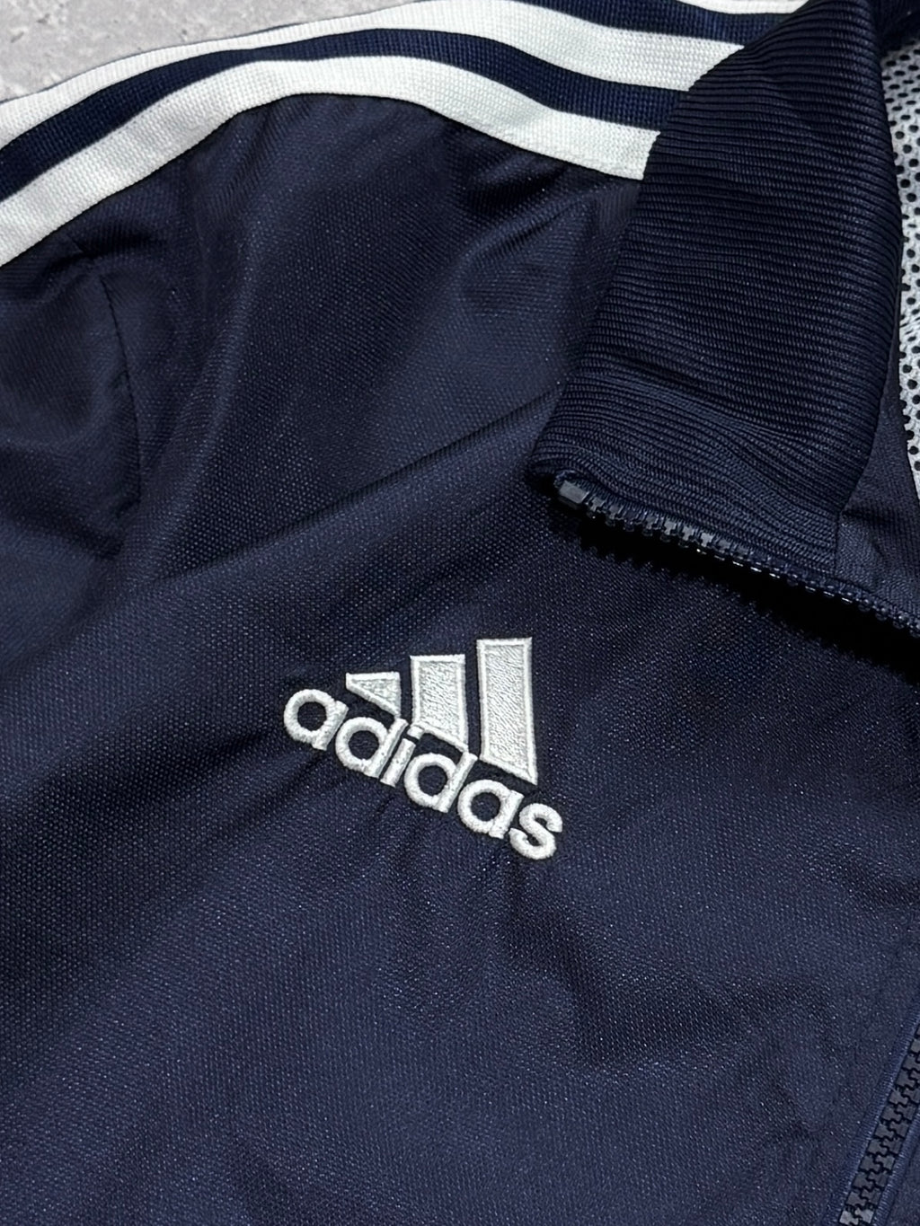 Vintage 2000s Adidas Windbreaker Jacket (L)