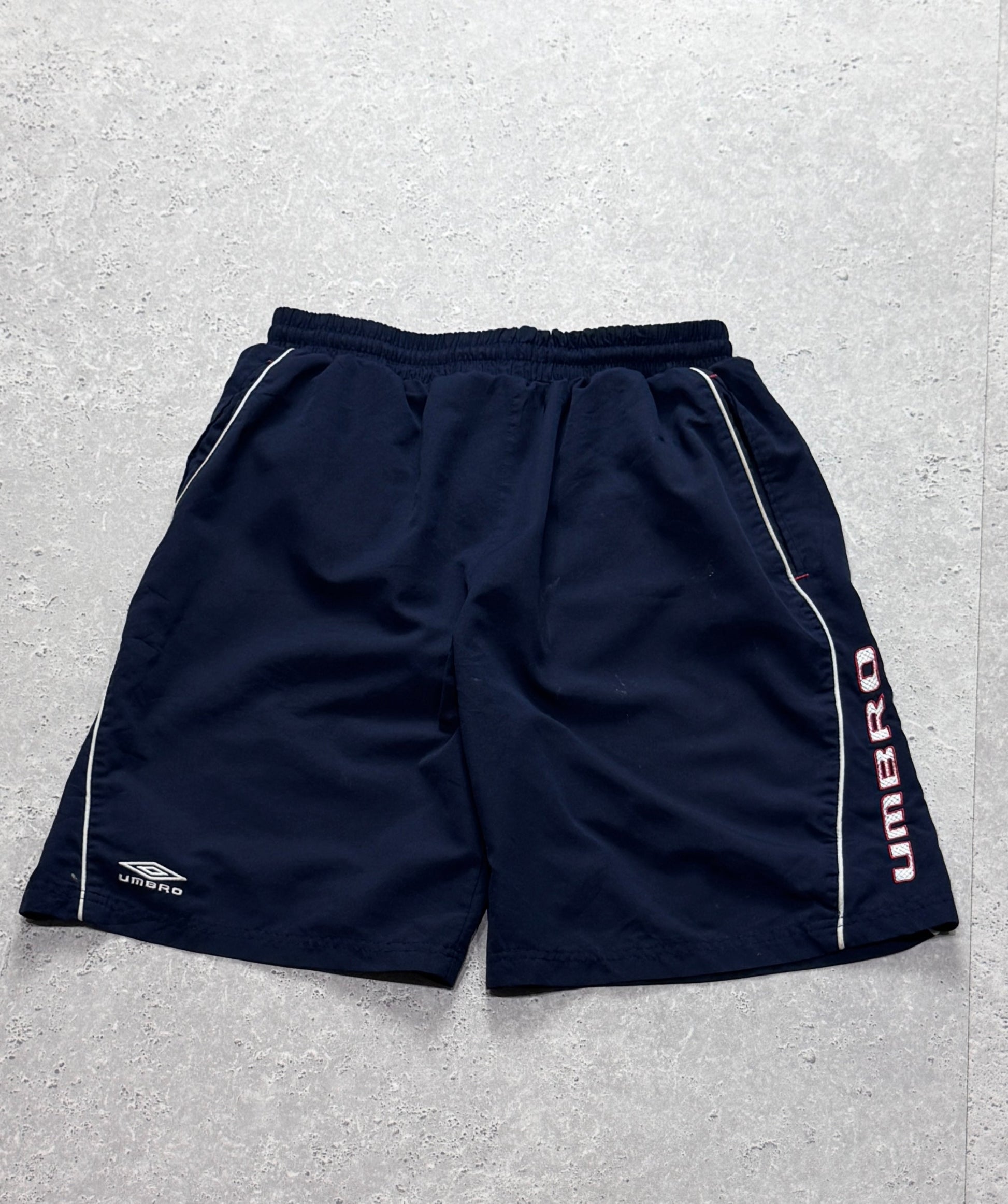 Vintage 2000s Umbro Track Short (M)