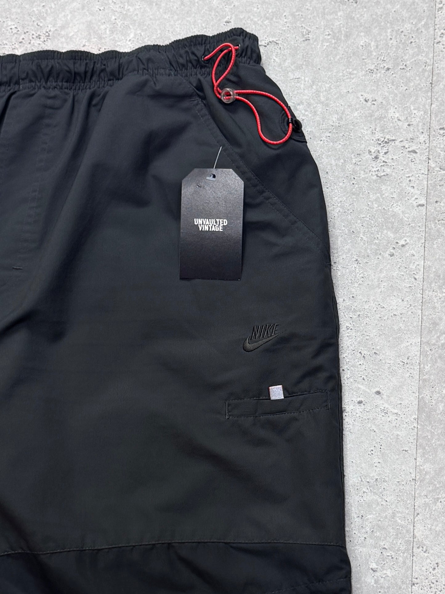 Vintage 2000s Nike Air Adjustable 3/4 Track Shorts (34")