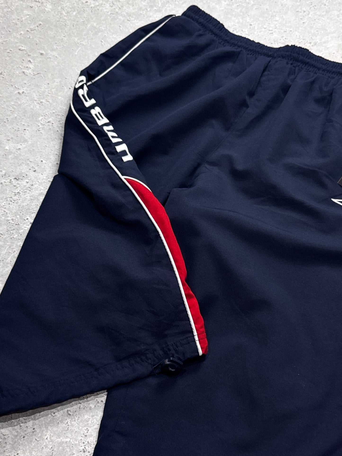 Vintage 2000s Umbro Adjustable 3/4 Track Shorts (30")