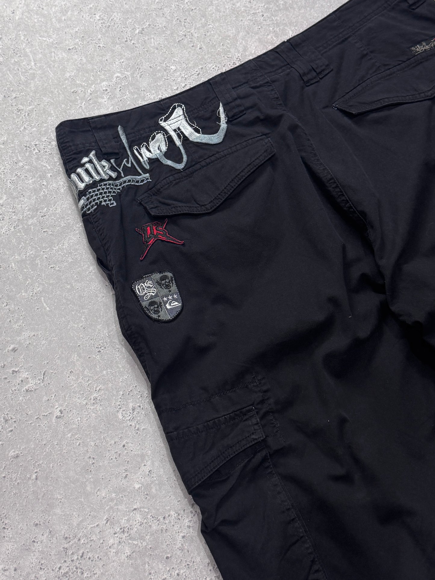 Vintage Y2K Quiksilver Cargo Shorts (36")