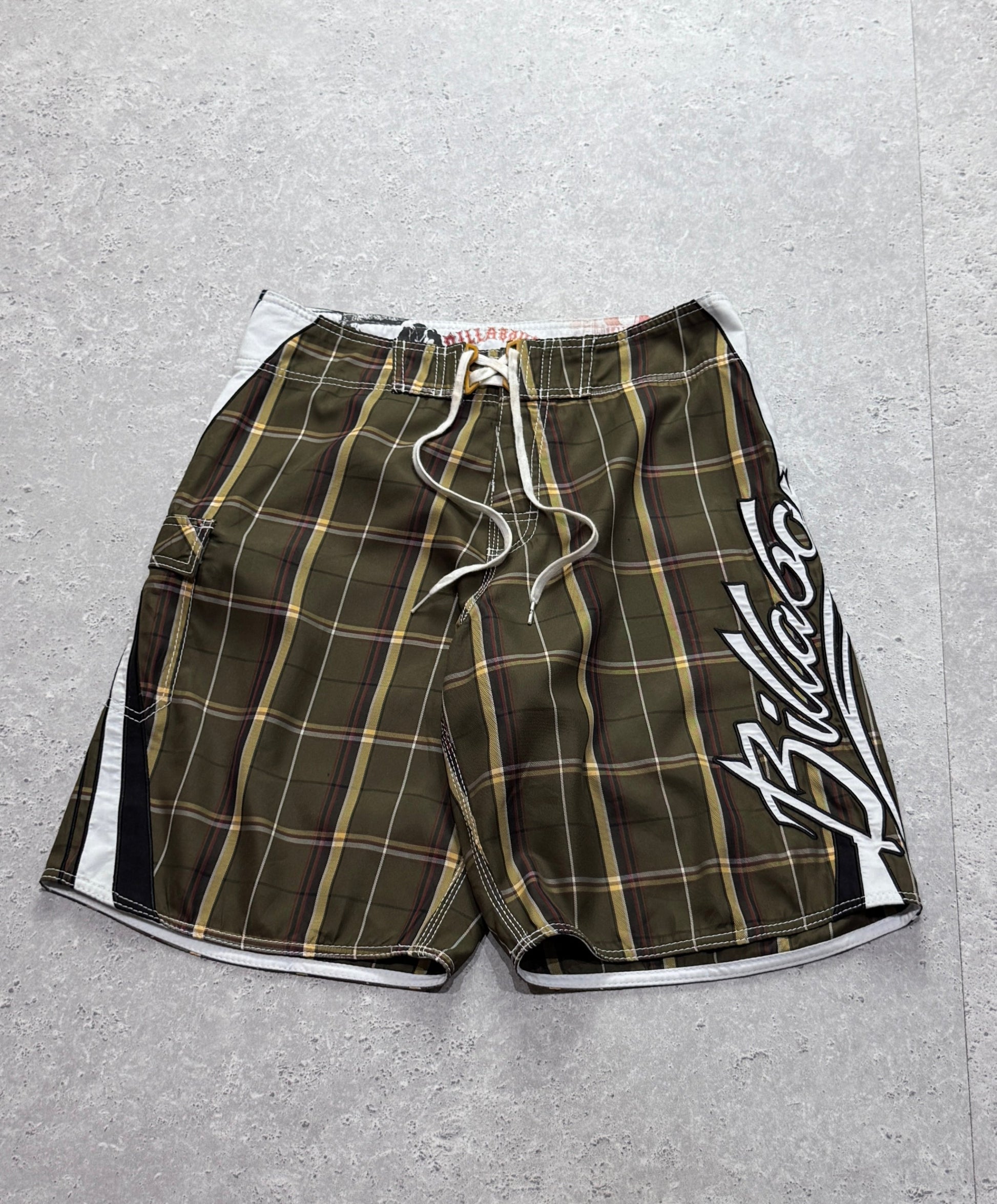 Vintage 2000s Billabong “Mark Occhilupo” Boardshorts (32”)