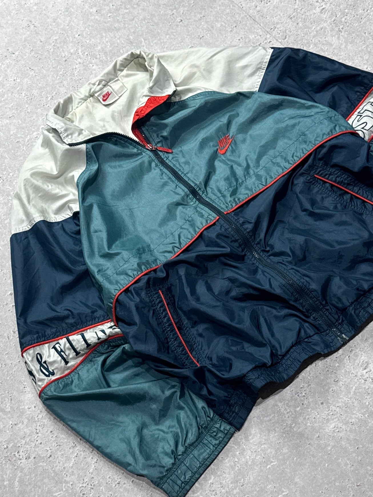 Vintage 90s Nike Sports Windbreaker Jacket (XL)