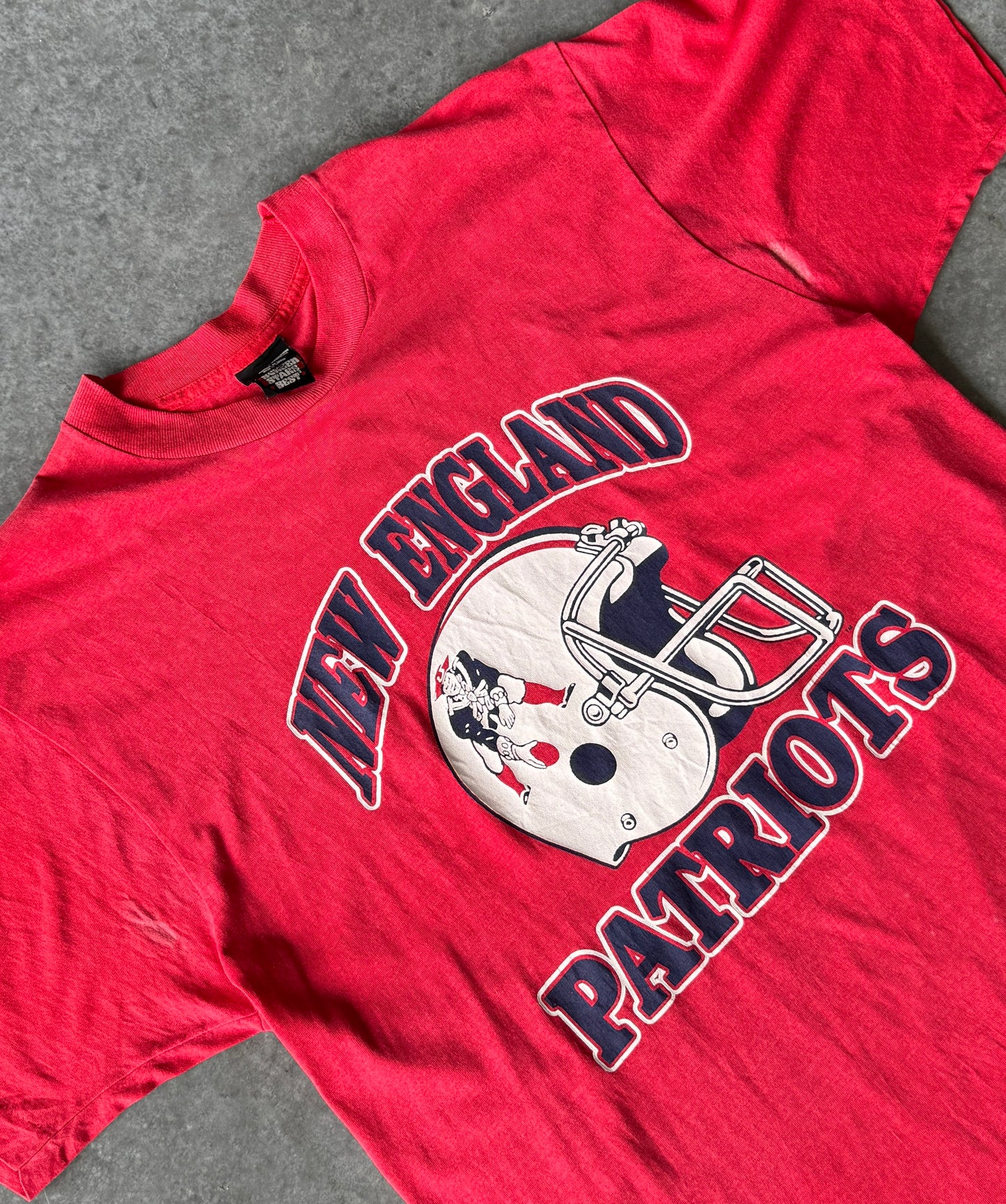 Vintage 90s New England Patriots Helmet Tee (XL)