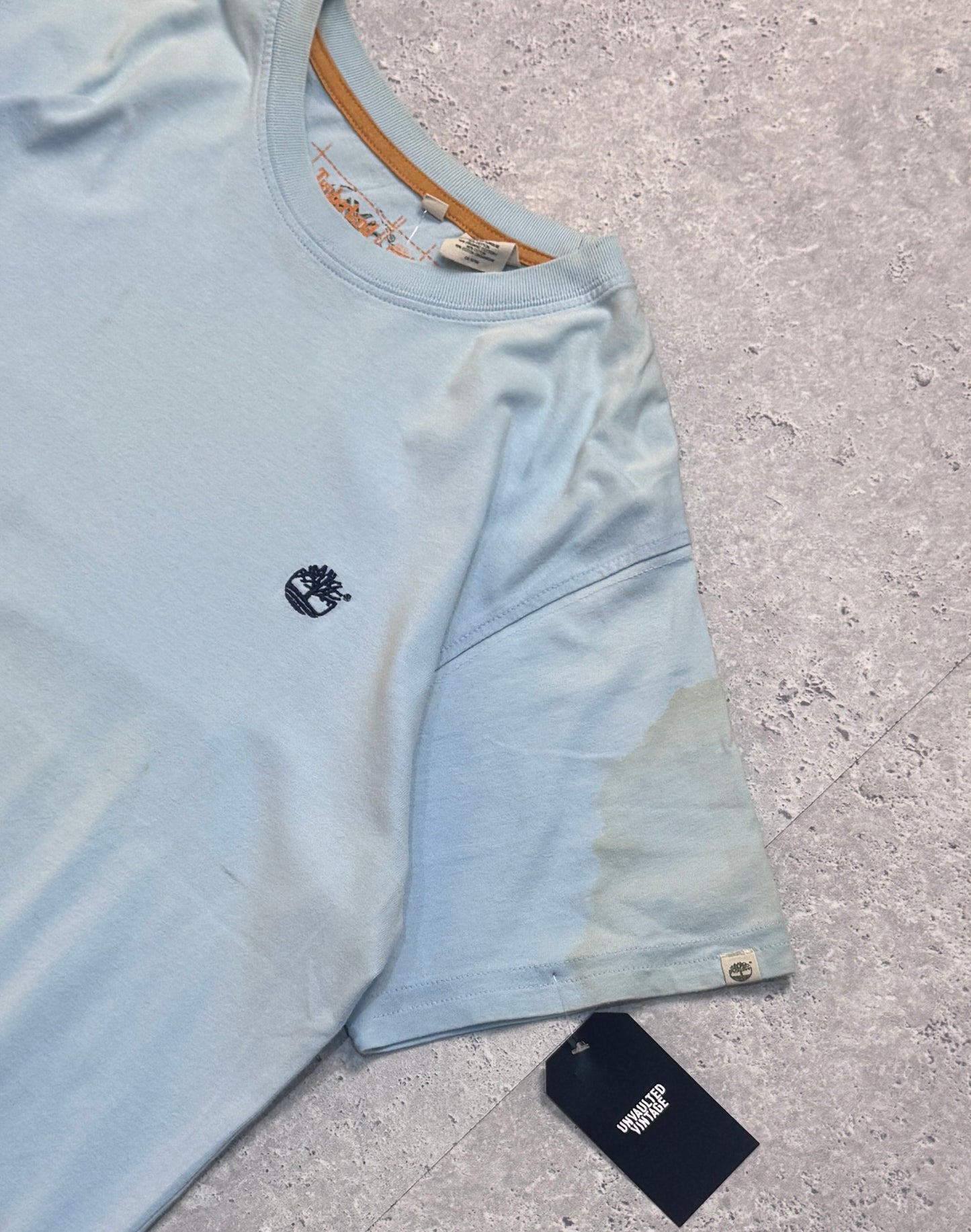 Vintage 2000s Timberland Essential Tee (L)